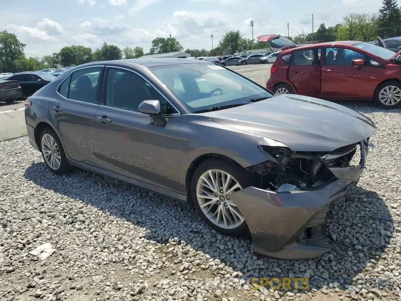 4 Photograph of a damaged car 4T1BZ1HK5KU027471 TOYOTA CAMRY 2019