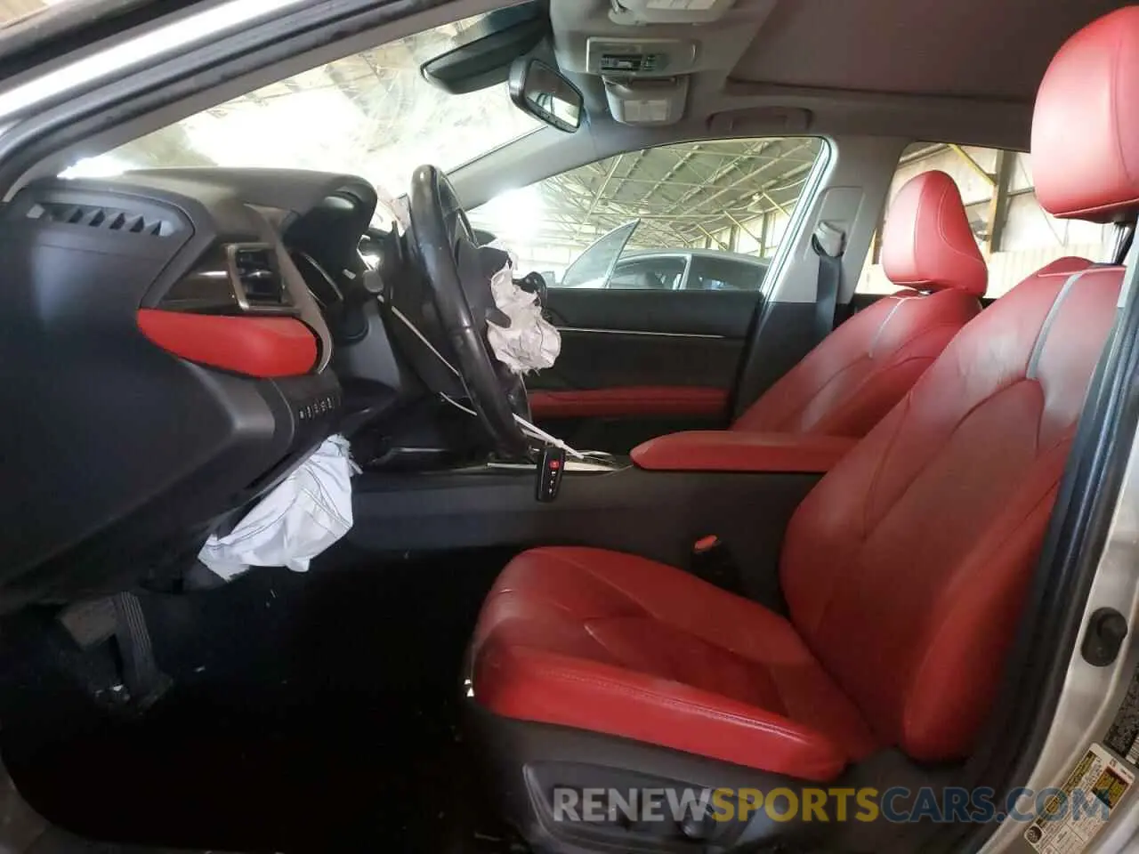 7 Photograph of a damaged car 4T1BZ1HK5KU030144 TOYOTA CAMRY 2019