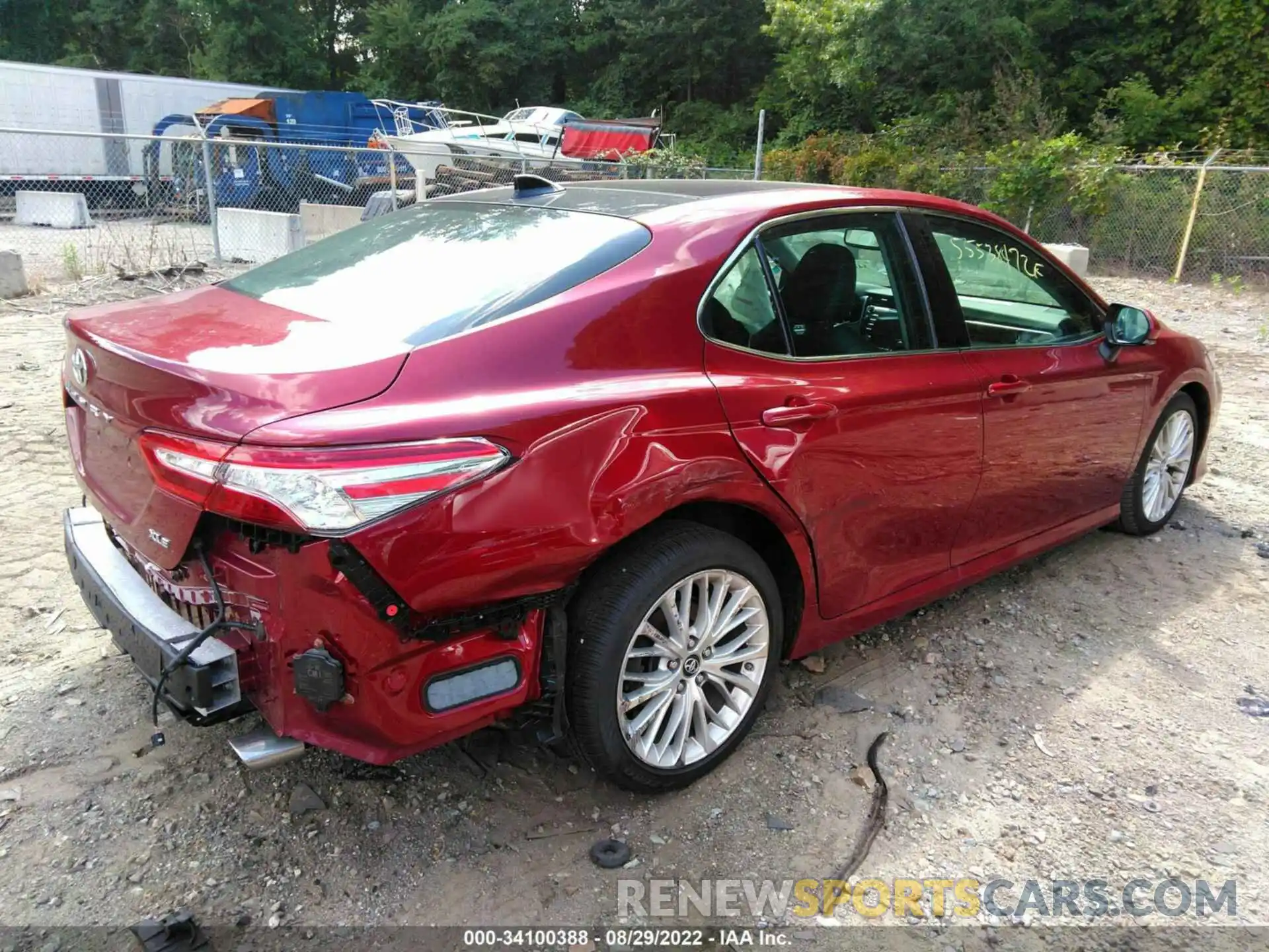 4 Photograph of a damaged car 4T1BZ1HK5KU507395 TOYOTA CAMRY 2019