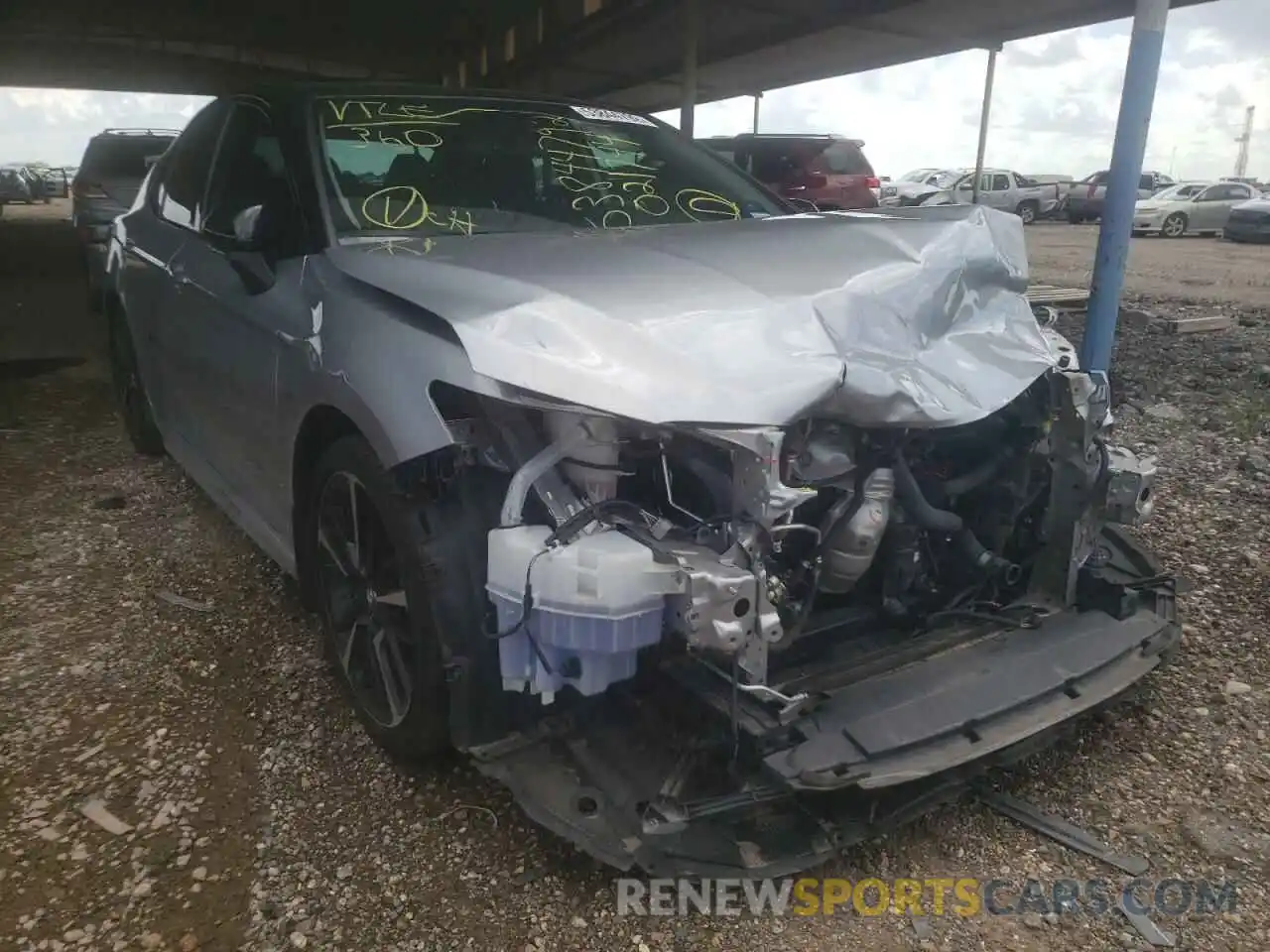 1 Photograph of a damaged car 4T1BZ1HK6KU021744 TOYOTA CAMRY 2019