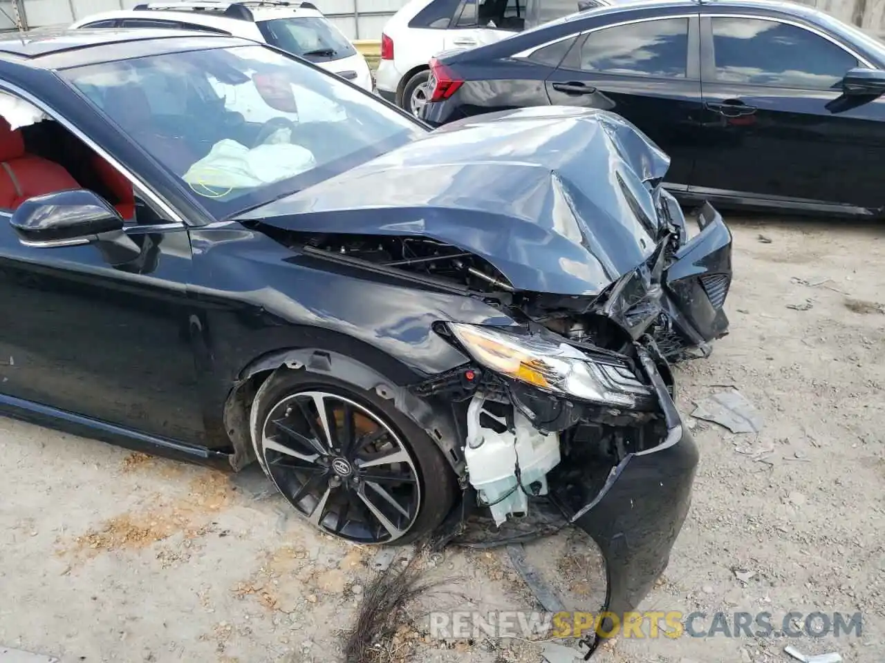 9 Photograph of a damaged car 4T1BZ1HK6KU023932 TOYOTA CAMRY 2019