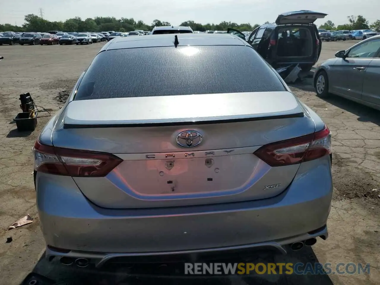 6 Photograph of a damaged car 4T1BZ1HK6KU024871 TOYOTA CAMRY 2019
