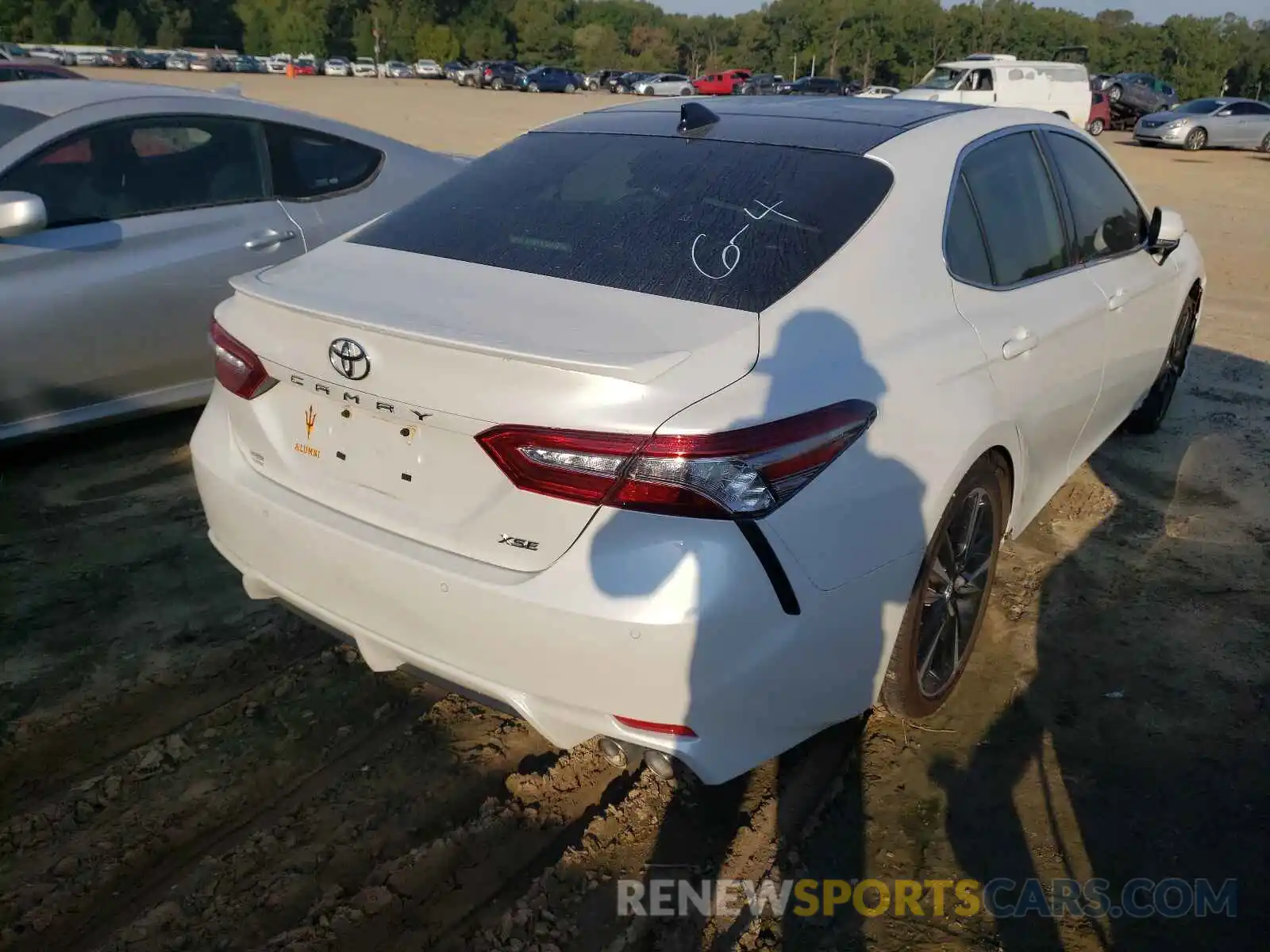 4 Photograph of a damaged car 4T1BZ1HK6KU027558 TOYOTA CAMRY 2019