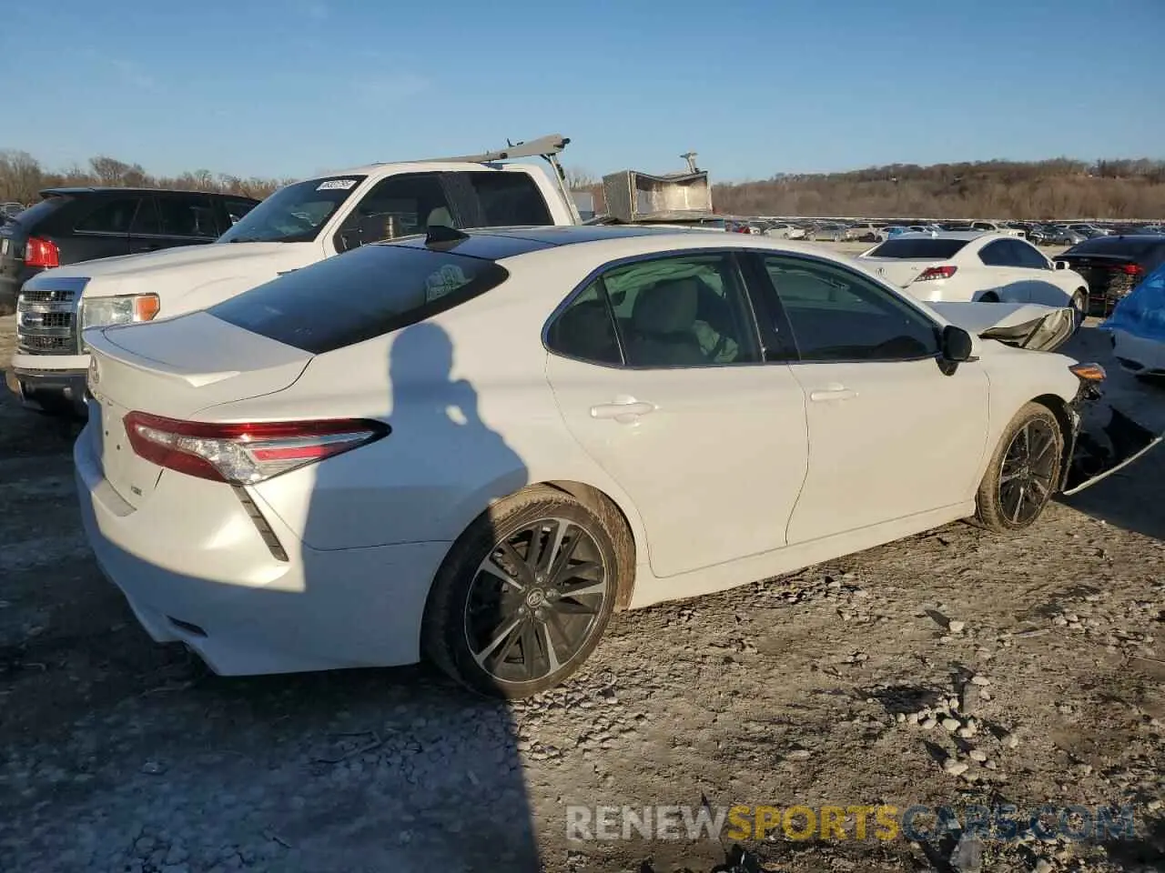 3 Photograph of a damaged car 4T1BZ1HK6KU028564 TOYOTA CAMRY 2019