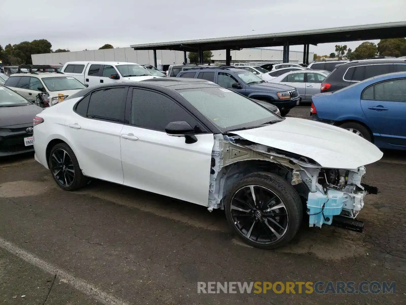 1 Photograph of a damaged car 4T1BZ1HK6KU029438 TOYOTA CAMRY 2019