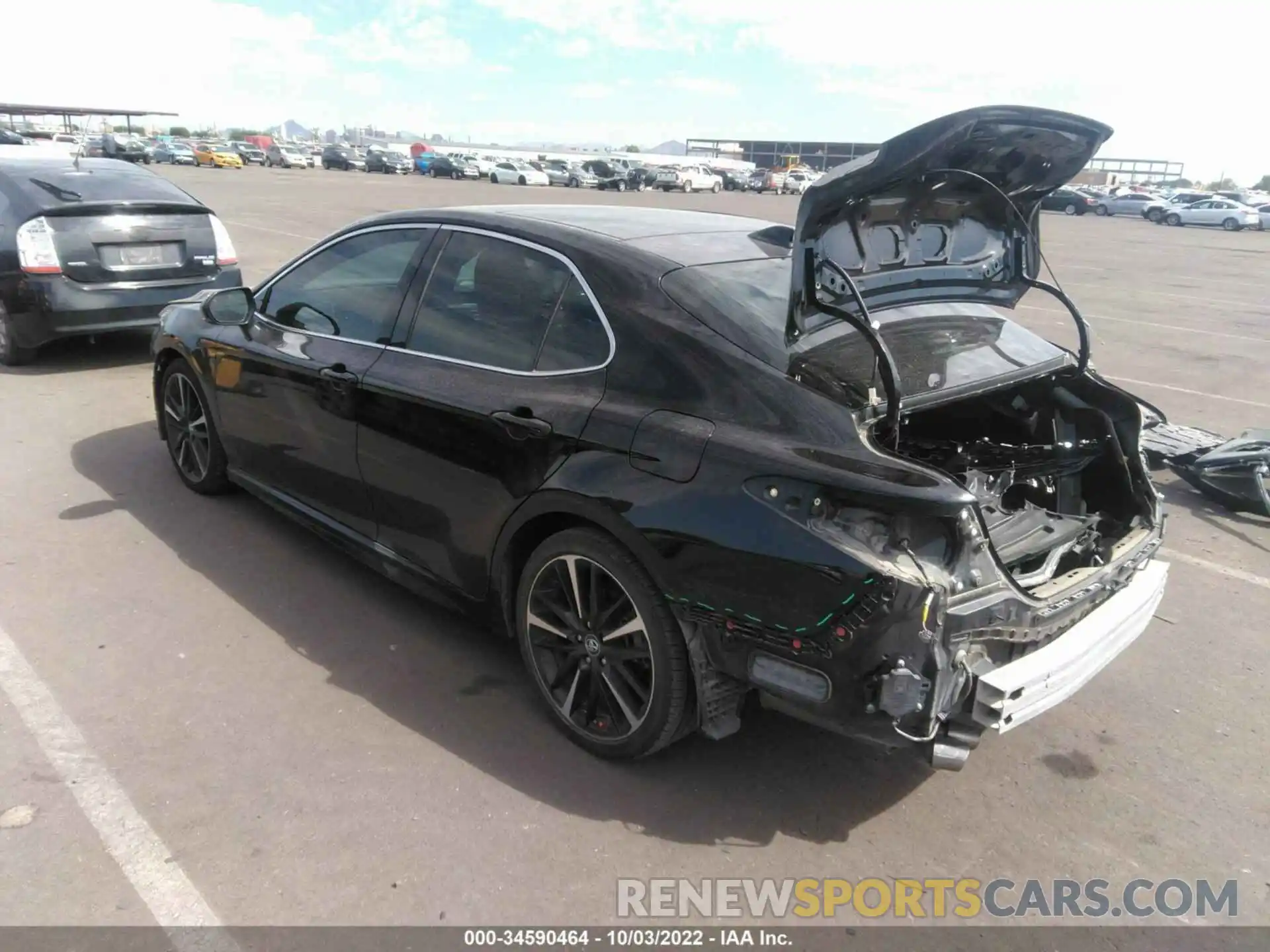 3 Photograph of a damaged car 4T1BZ1HK6KU032033 TOYOTA CAMRY 2019