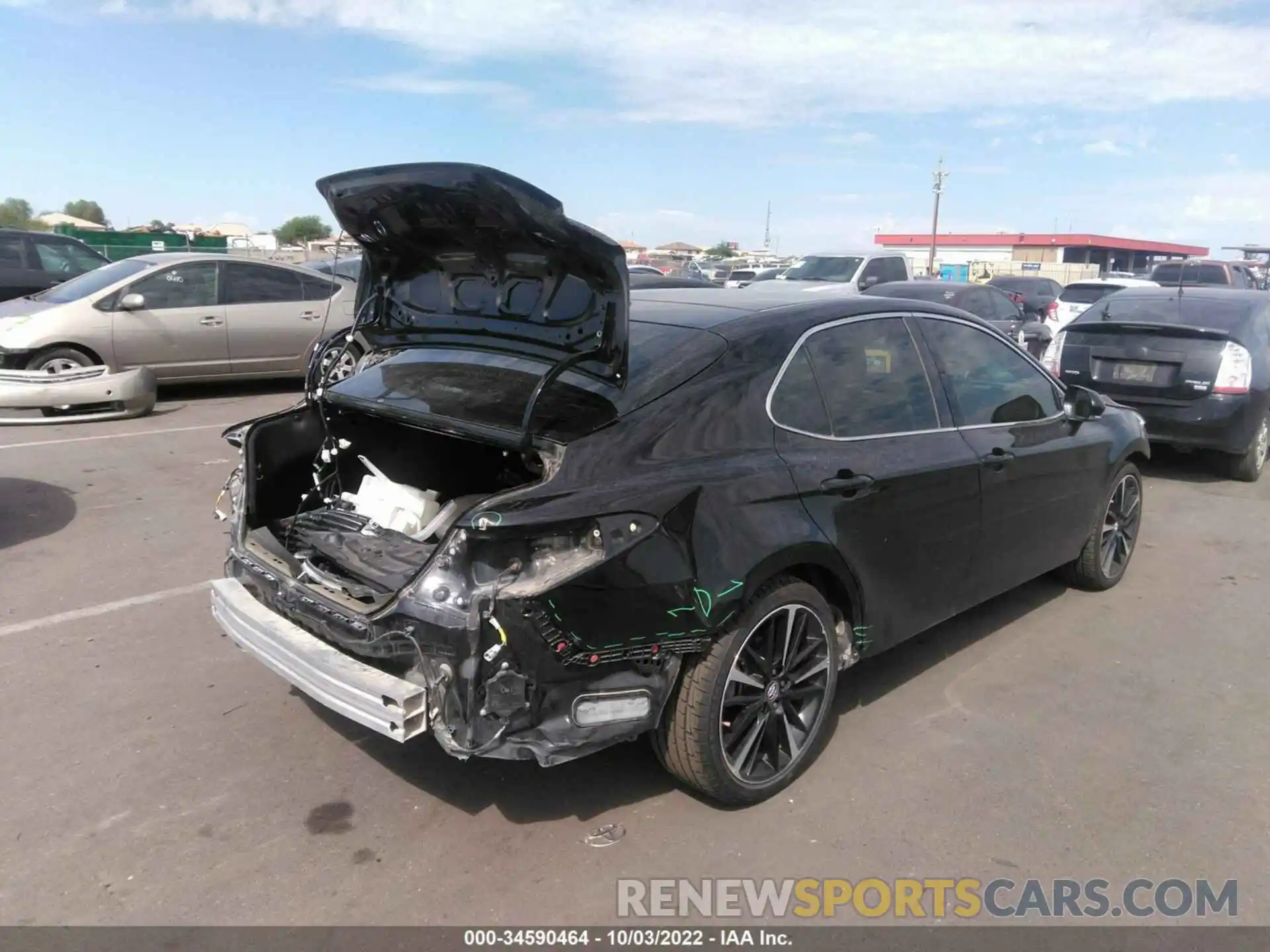 4 Photograph of a damaged car 4T1BZ1HK6KU032033 TOYOTA CAMRY 2019