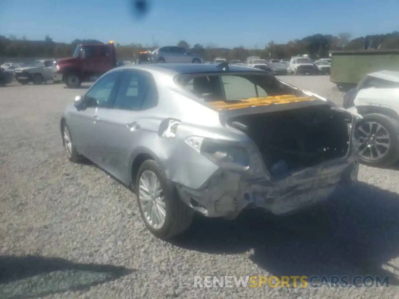 3 Photograph of a damaged car 4T1BZ1HK7KU025558 TOYOTA CAMRY 2019