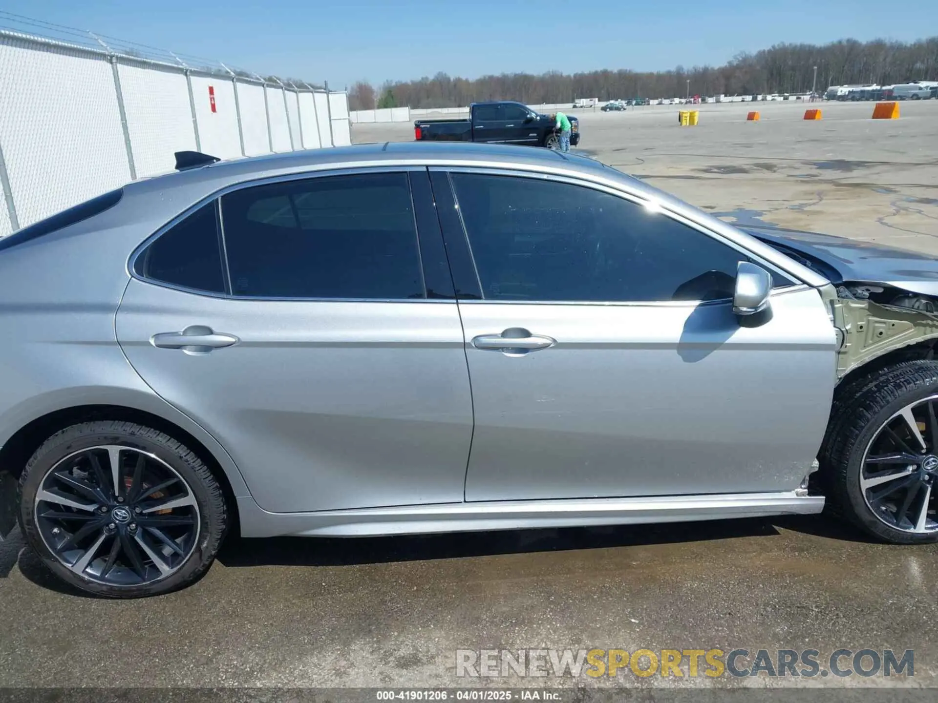 14 Photograph of a damaged car 4T1BZ1HK7KU025866 TOYOTA CAMRY 2019