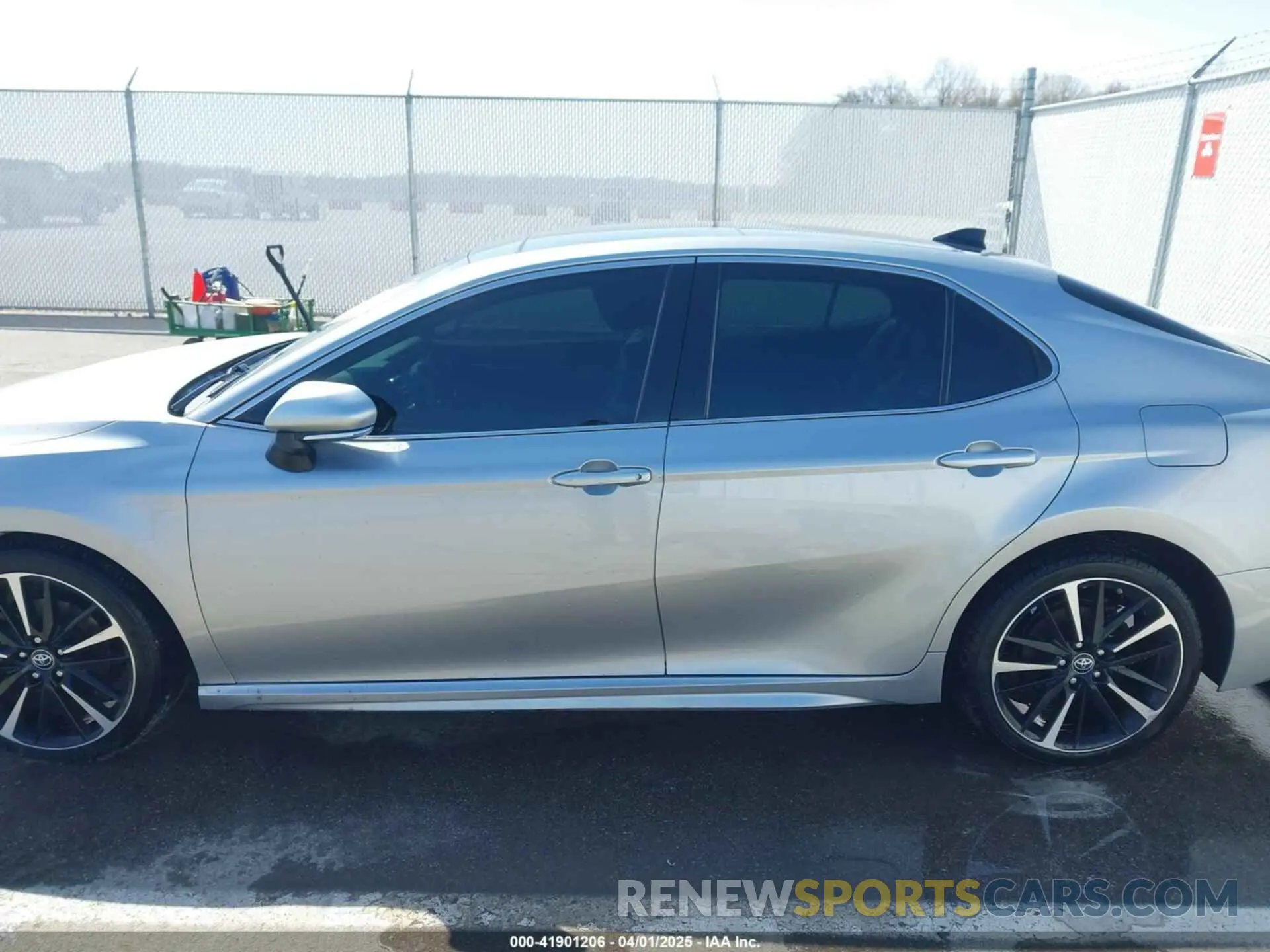 15 Photograph of a damaged car 4T1BZ1HK7KU025866 TOYOTA CAMRY 2019