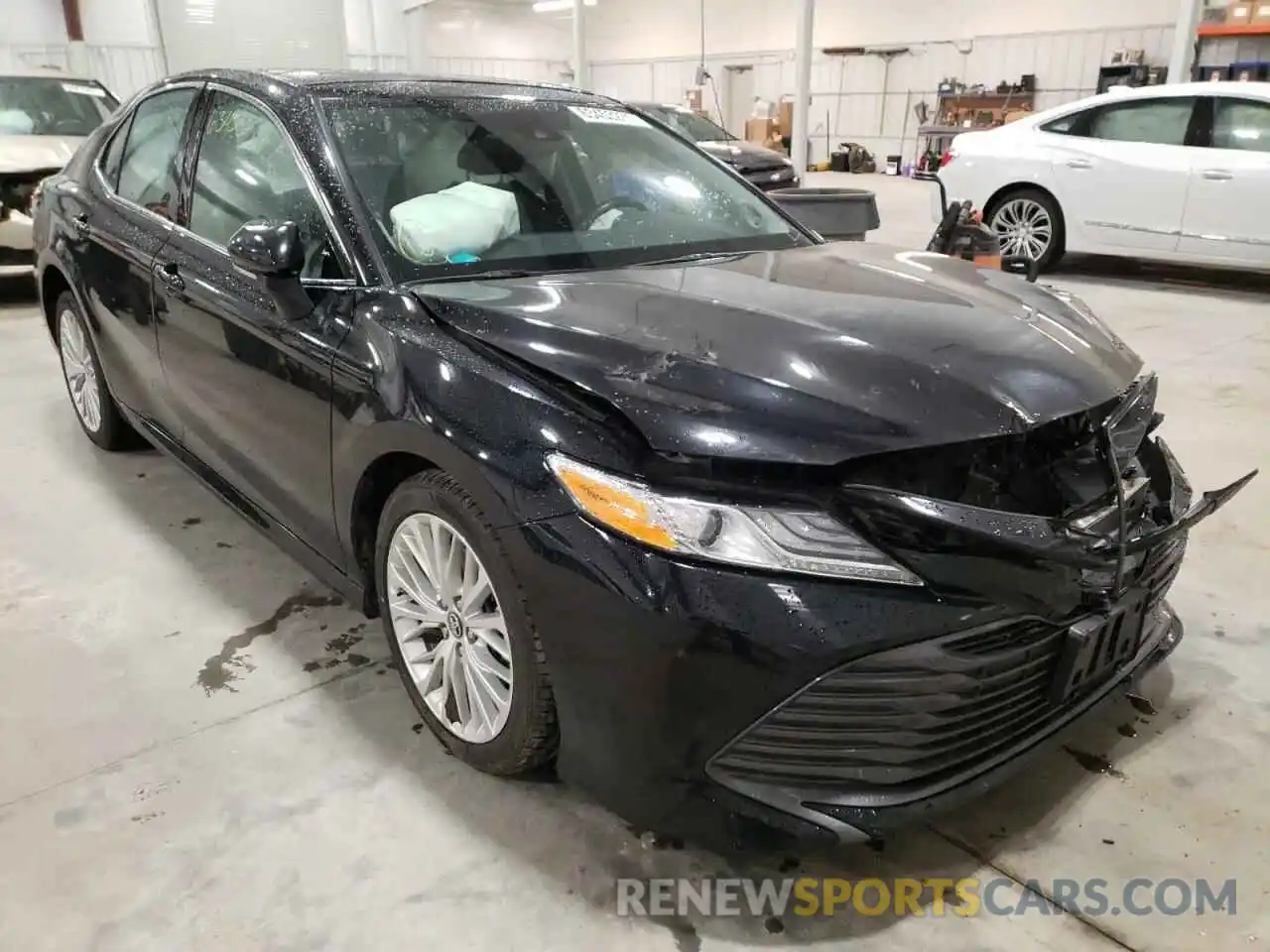 1 Photograph of a damaged car 4T1BZ1HK7KU028816 TOYOTA CAMRY 2019