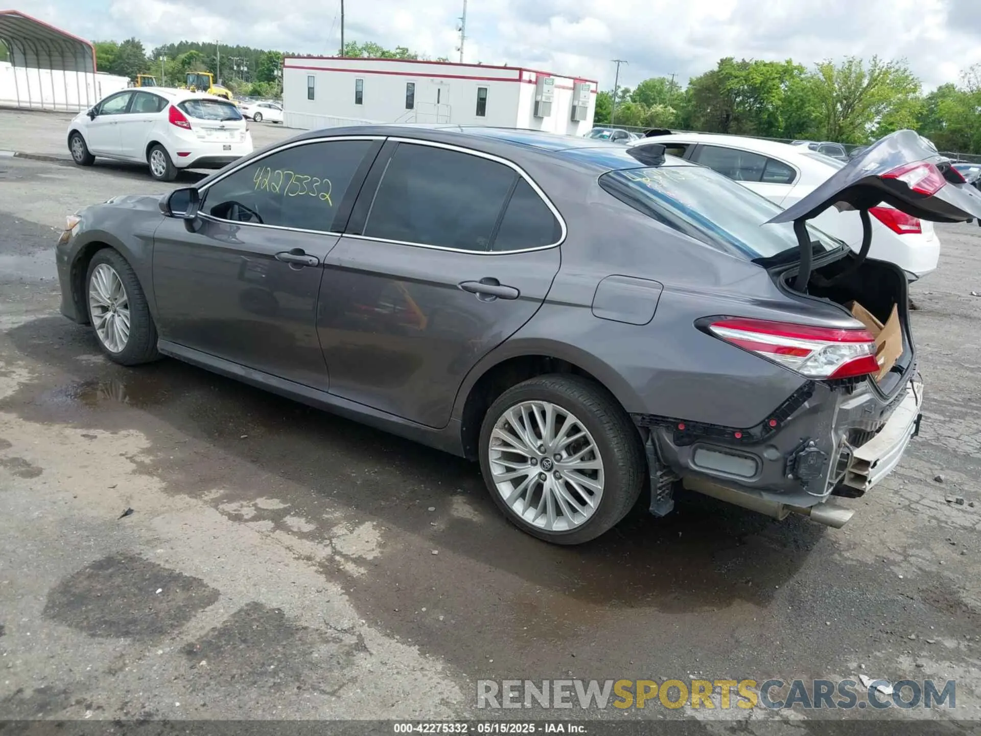 3 Photograph of a damaged car 4T1BZ1HK7KU031229 TOYOTA CAMRY 2019
