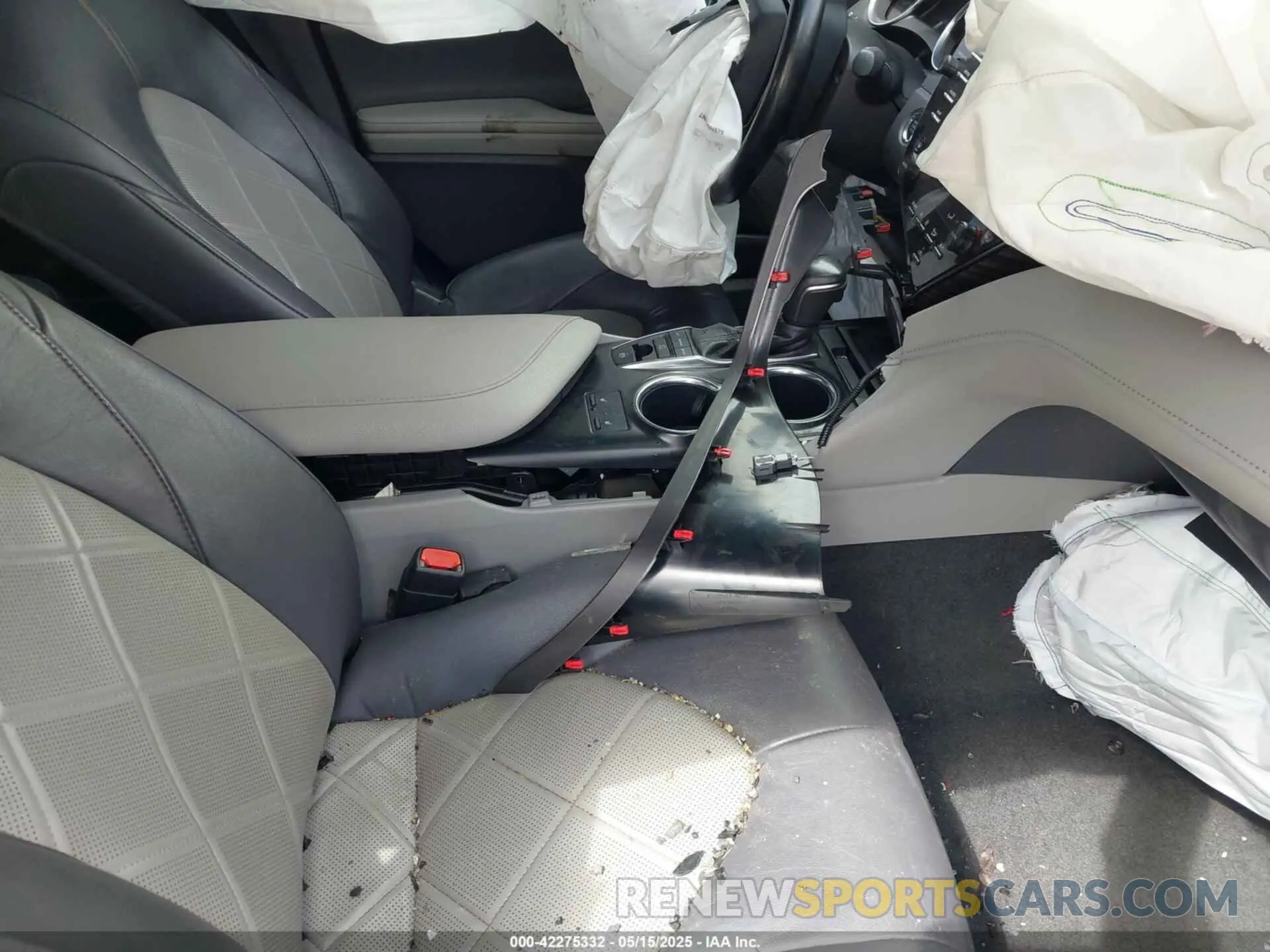 5 Photograph of a damaged car 4T1BZ1HK7KU031229 TOYOTA CAMRY 2019