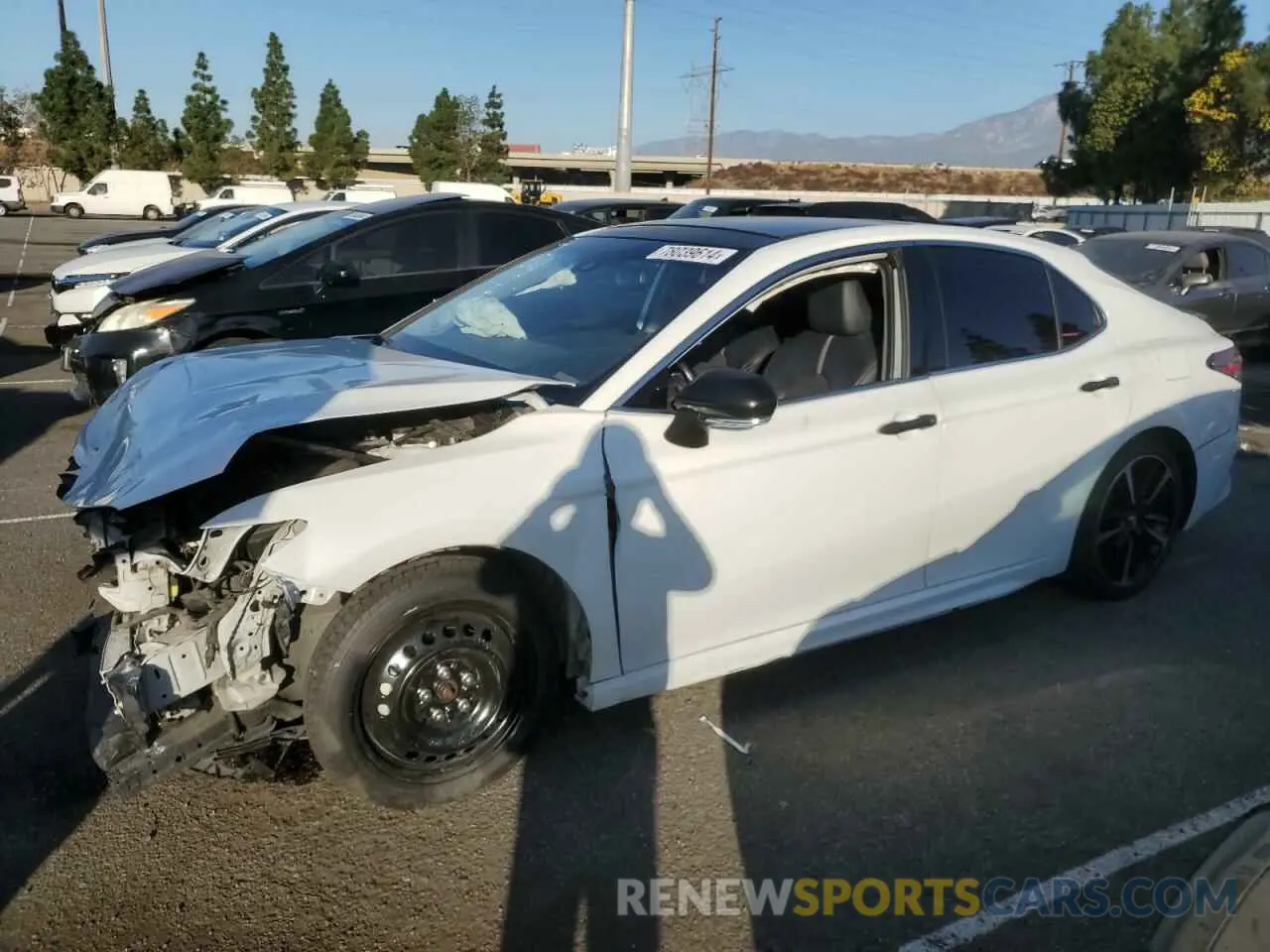 1 Photograph of a damaged car 4T1BZ1HK7KU507480 TOYOTA CAMRY 2019