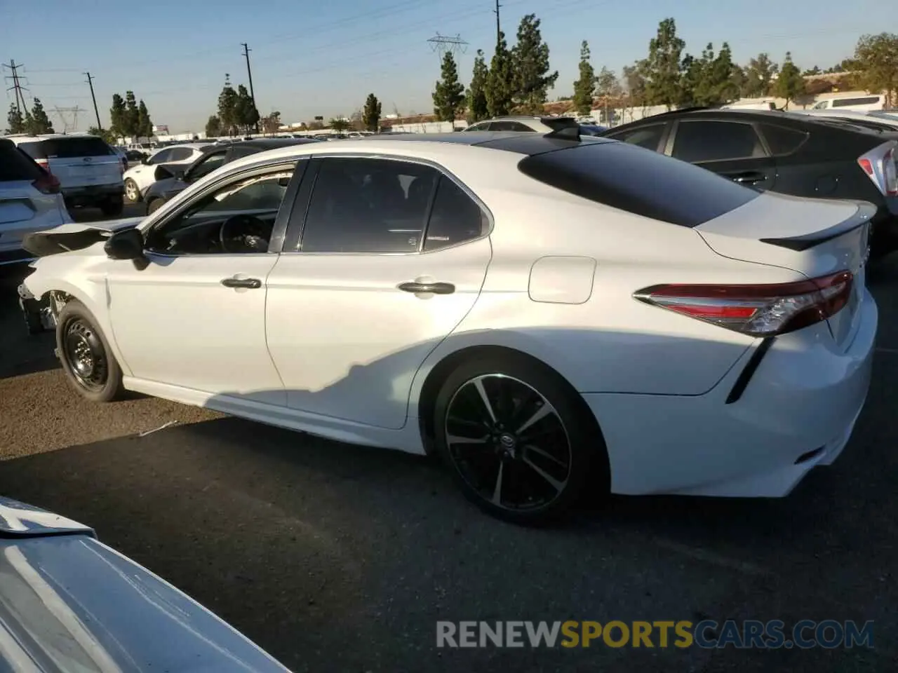 2 Photograph of a damaged car 4T1BZ1HK7KU507480 TOYOTA CAMRY 2019