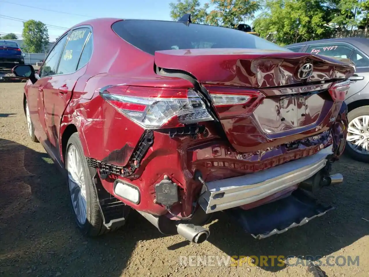 3 Photograph of a damaged car 4T1BZ1HK7KU507544 TOYOTA CAMRY 2019