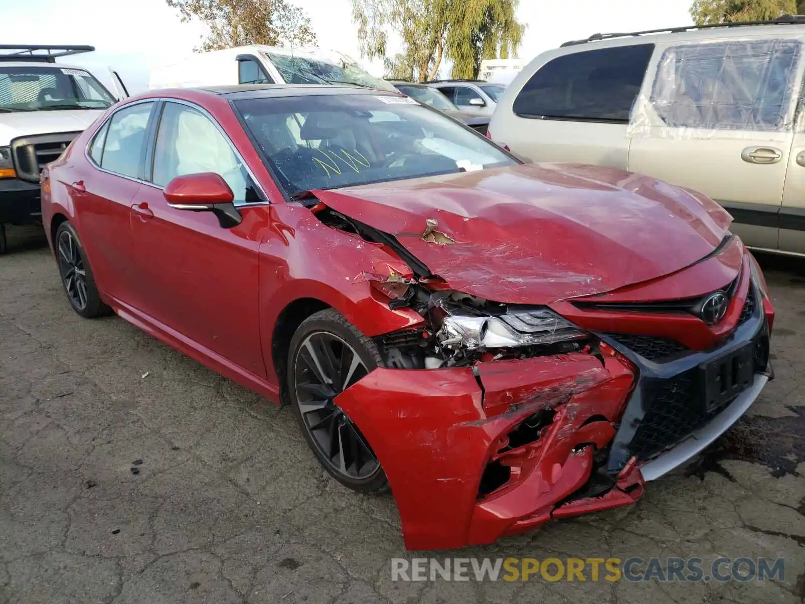 1 Photograph of a damaged car 4T1BZ1HK8KU022605 TOYOTA CAMRY 2019