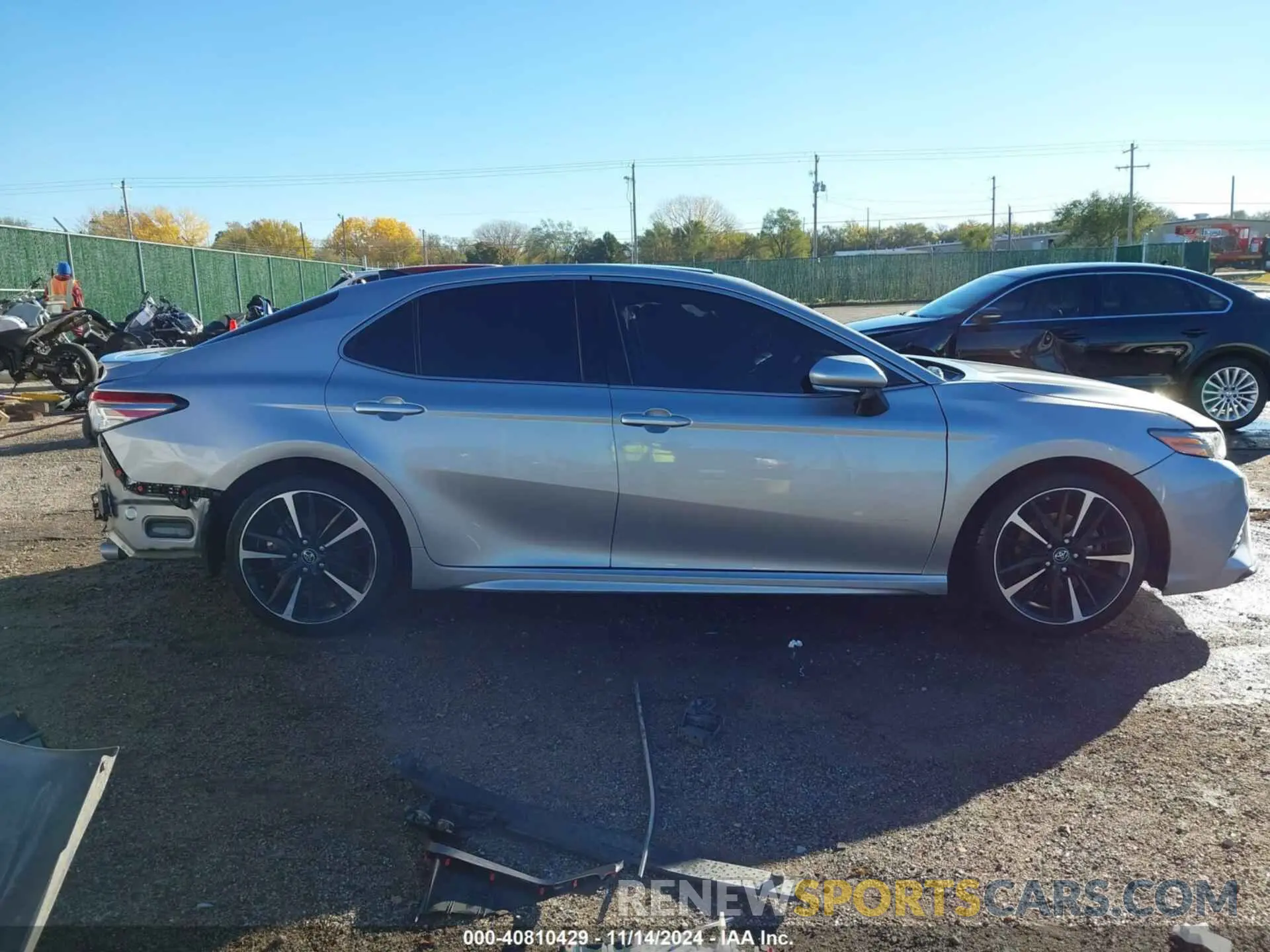 14 Photograph of a damaged car 4T1BZ1HK8KU023768 TOYOTA CAMRY 2019