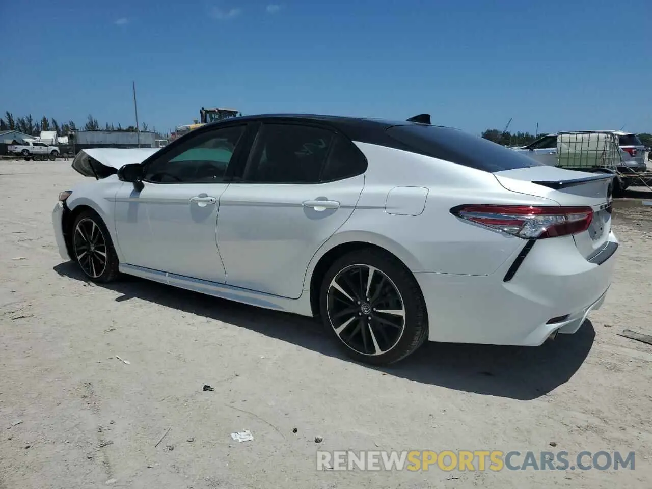 2 Photograph of a damaged car 4T1BZ1HK8KU026301 TOYOTA CAMRY 2019