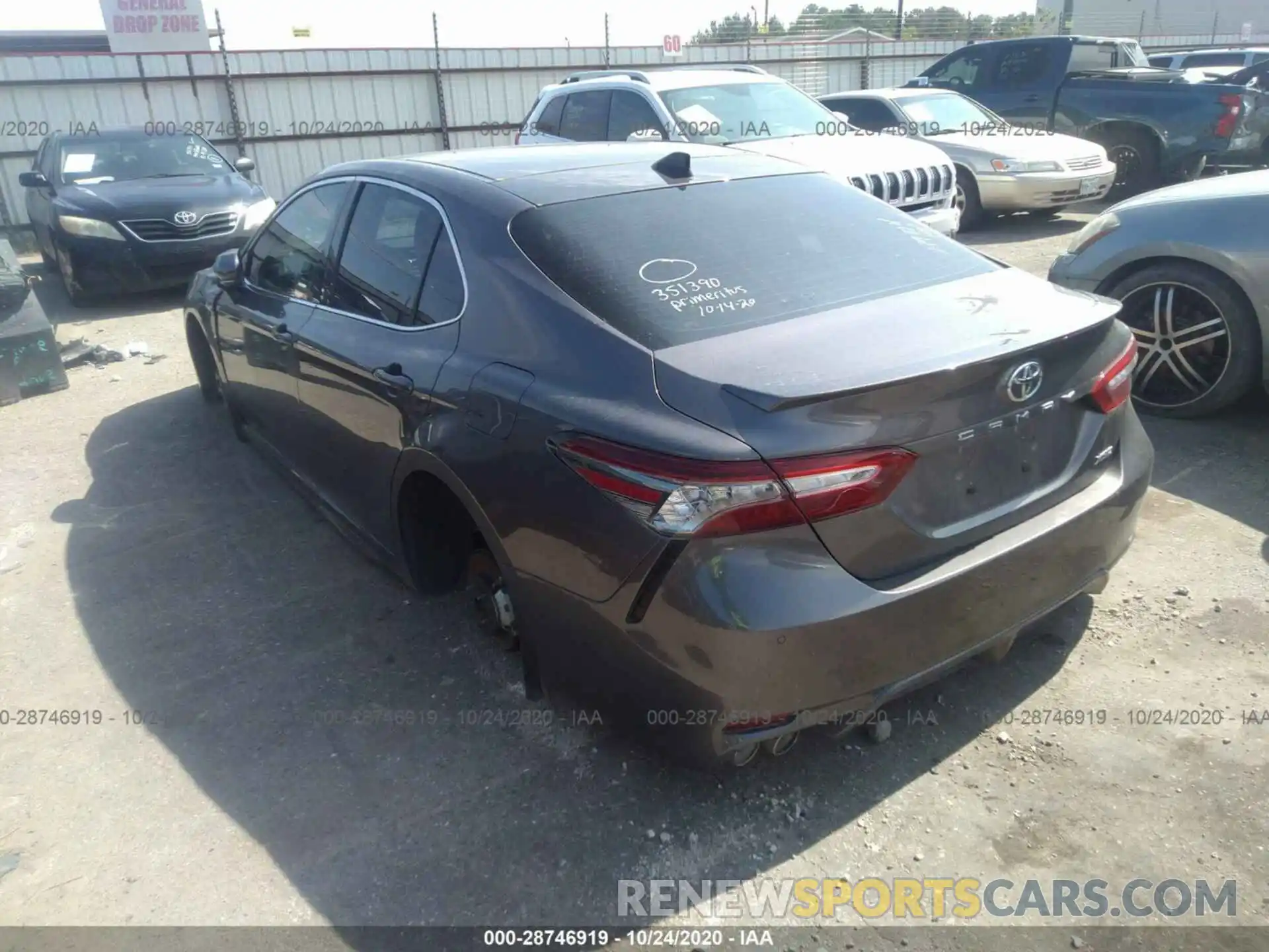 3 Photograph of a damaged car 4T1BZ1HK8KU027383 TOYOTA CAMRY 2019