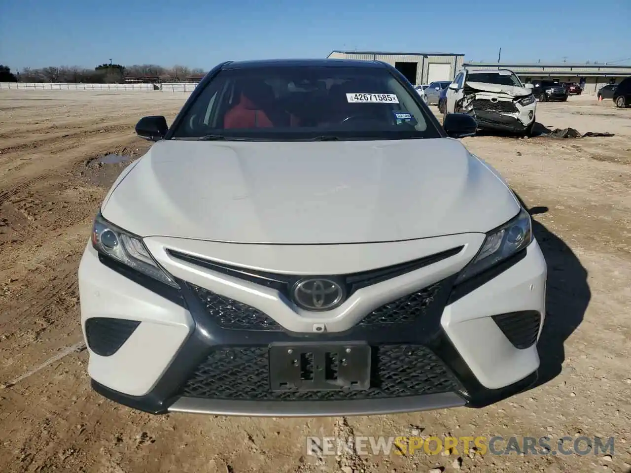 5 Photograph of a damaged car 4T1BZ1HK8KU027979 TOYOTA CAMRY 2019