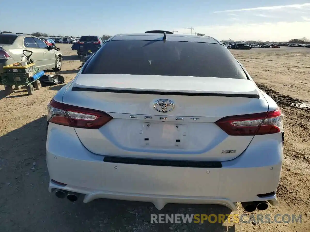 6 Photograph of a damaged car 4T1BZ1HK8KU027979 TOYOTA CAMRY 2019