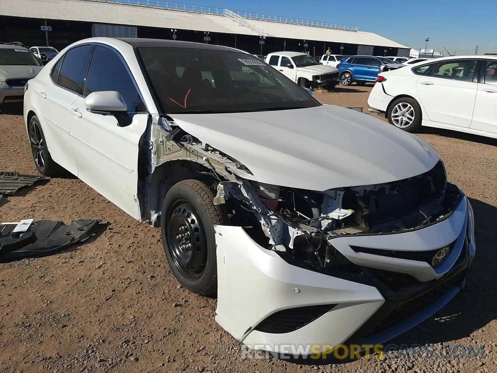 1 Photograph of a damaged car 4T1BZ1HK8KU028226 TOYOTA CAMRY 2019