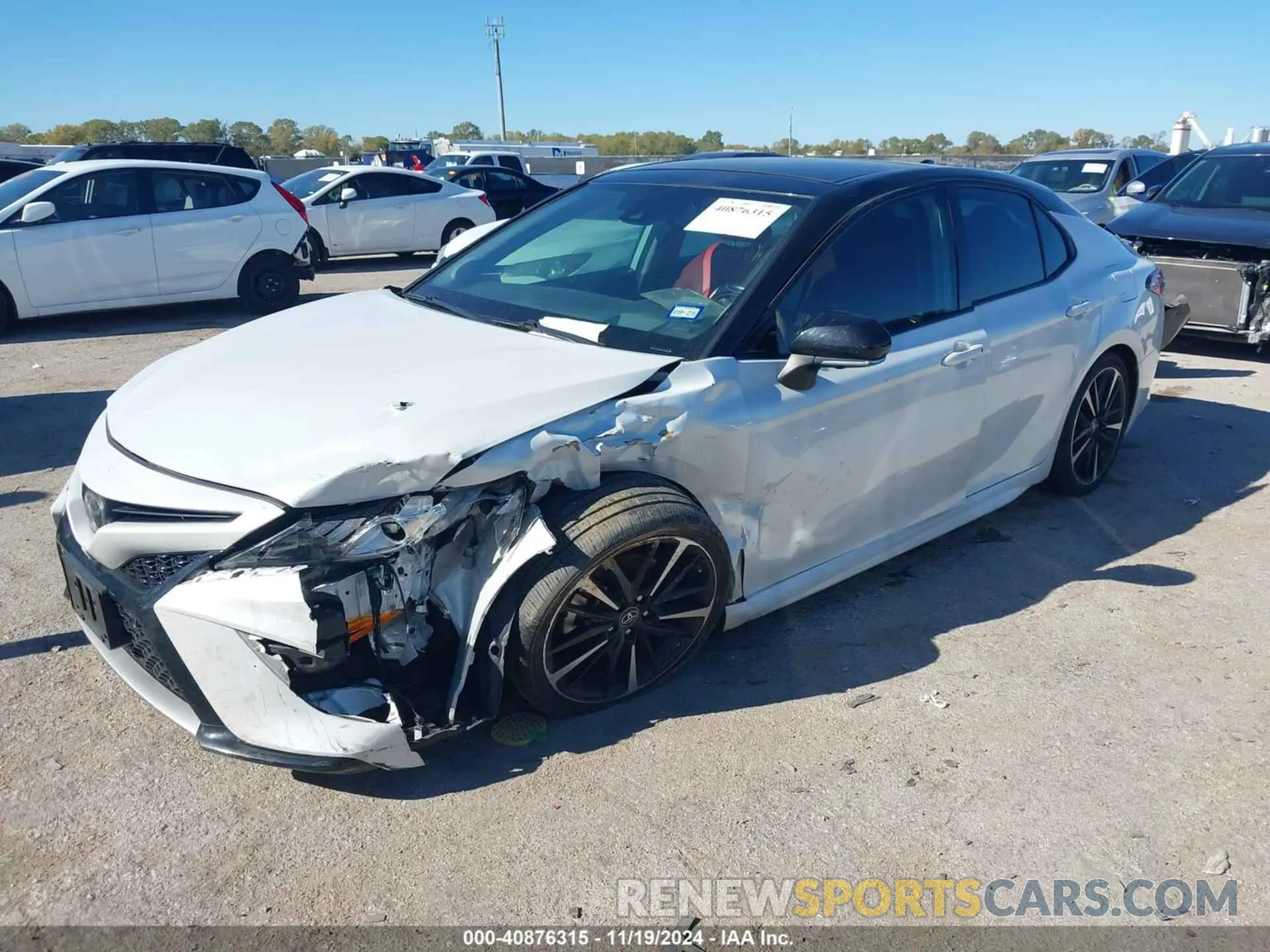 2 Photograph of a damaged car 4T1BZ1HK8KU028789 TOYOTA CAMRY 2019