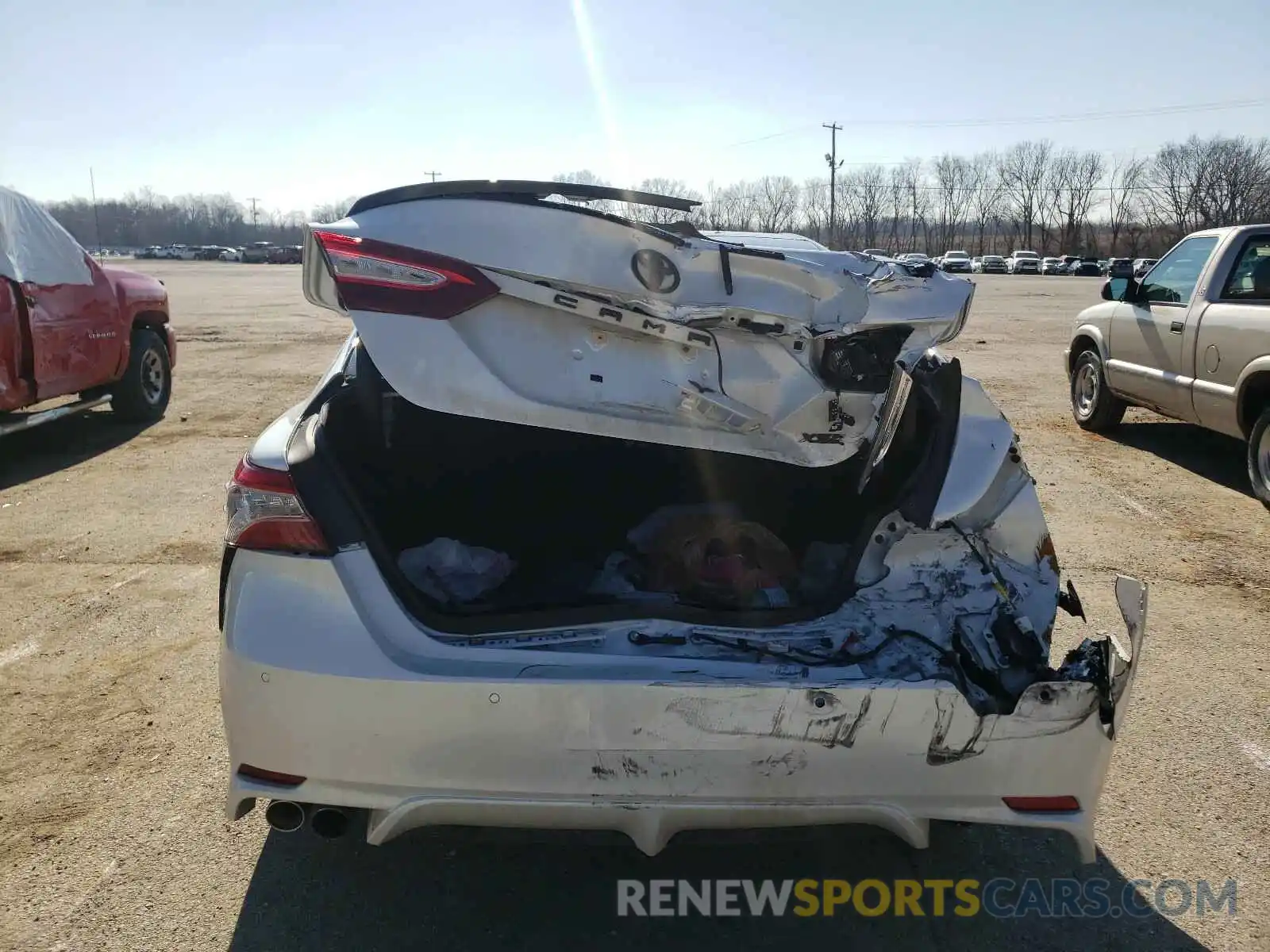 9 Photograph of a damaged car 4T1BZ1HK8KU030817 TOYOTA CAMRY 2019