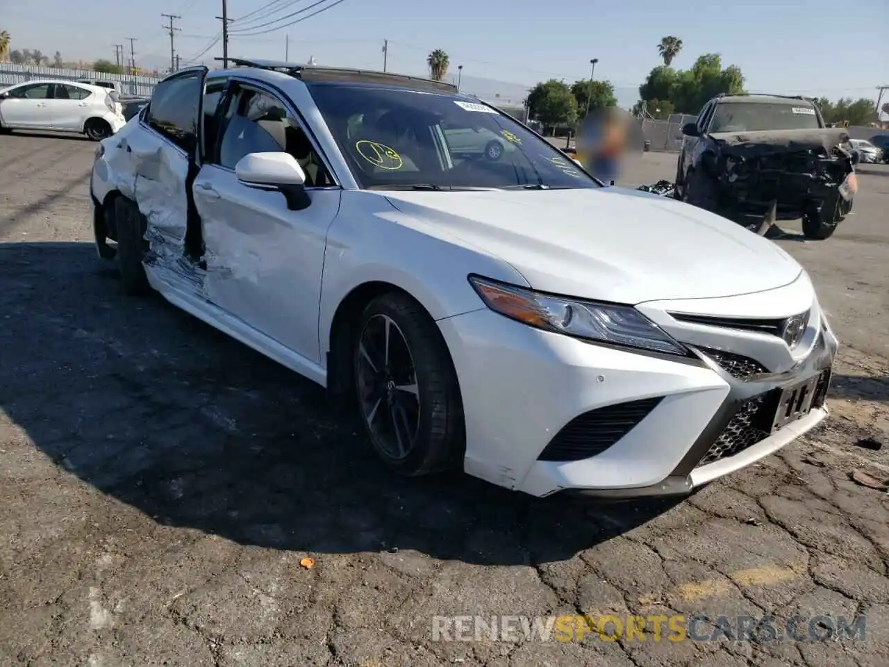 1 Photograph of a damaged car 4T1BZ1HK8KU032356 TOYOTA CAMRY 2019