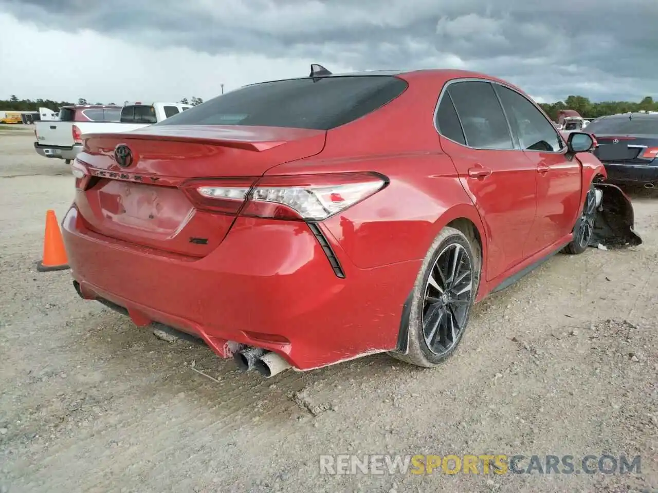 4 Photograph of a damaged car 4T1BZ1HK8KU033135 TOYOTA CAMRY 2019