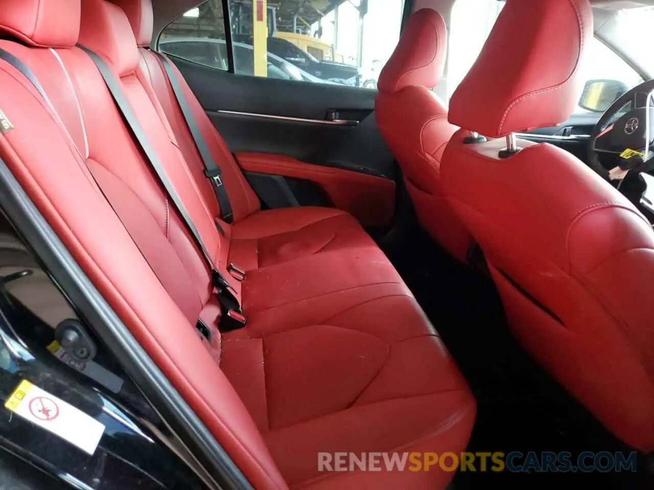 10 Photograph of a damaged car 4T1BZ1HK9KU022371 TOYOTA CAMRY 2019