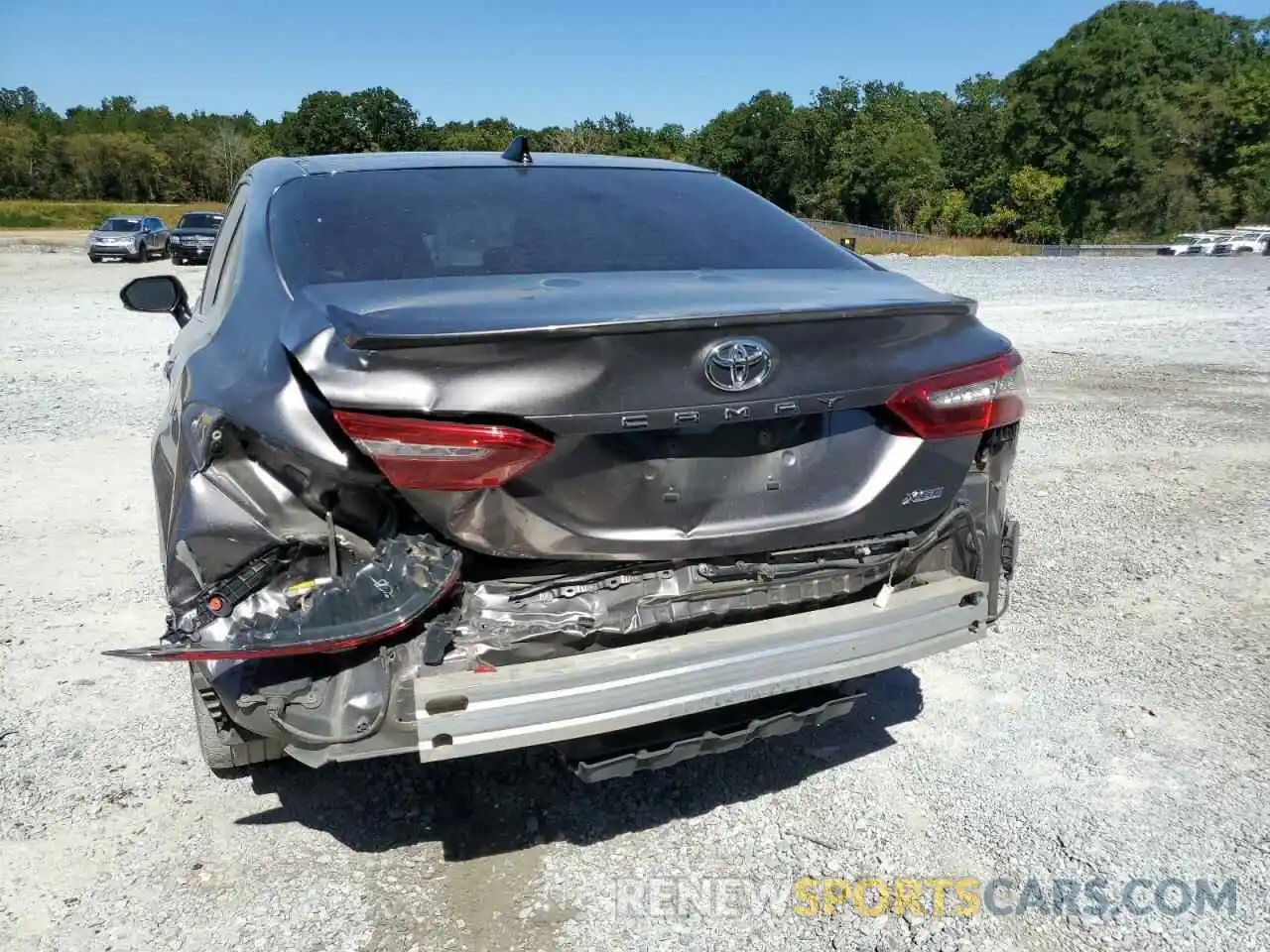 9 Photograph of a damaged car 4T1BZ1HK9KU023696 TOYOTA CAMRY 2019