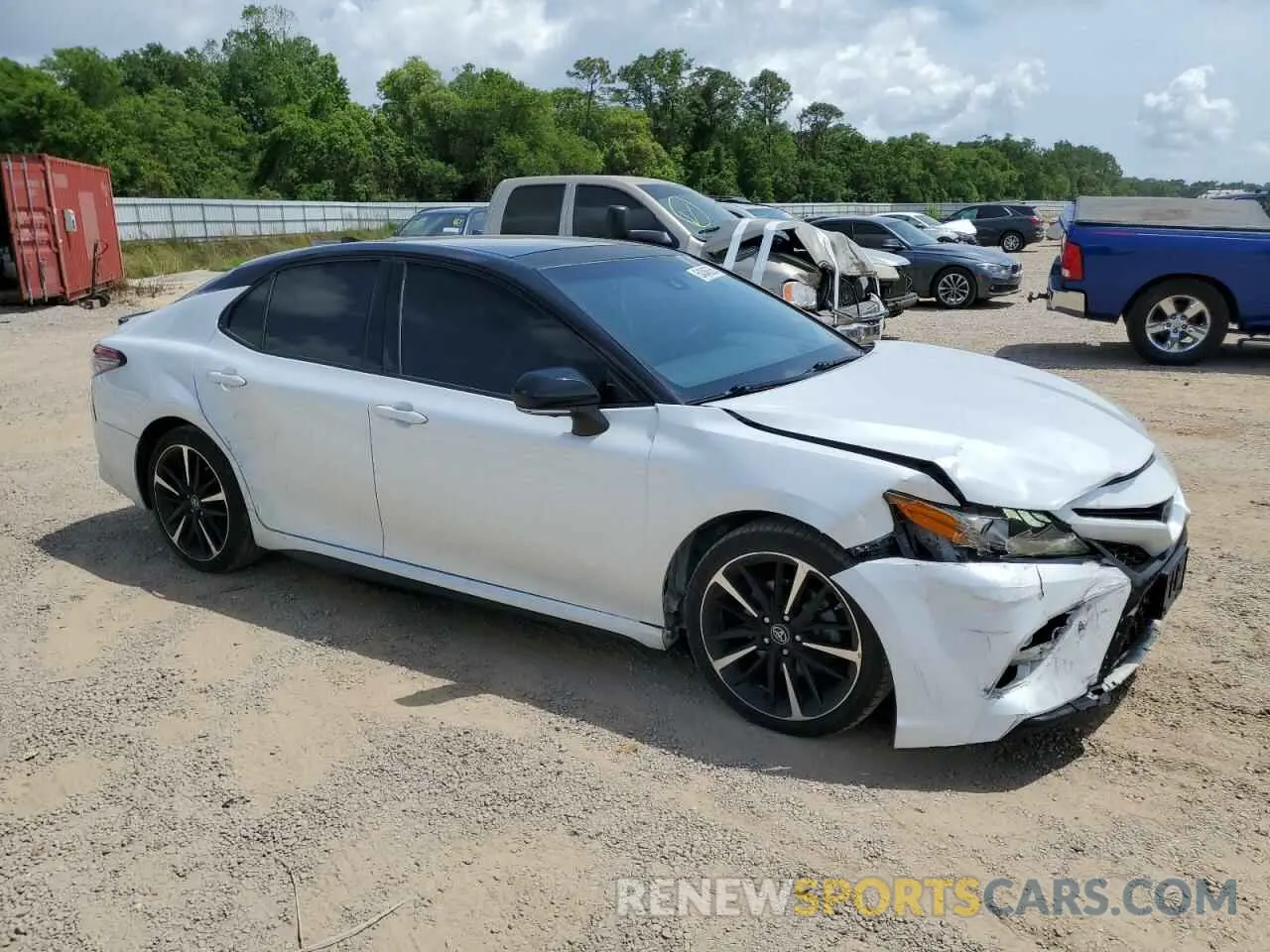 4 Photograph of a damaged car 4T1BZ1HK9KU023990 TOYOTA CAMRY 2019