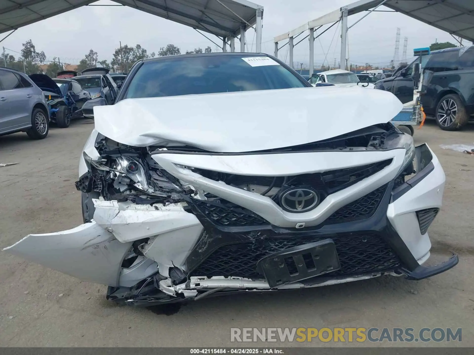 12 Photograph of a damaged car 4T1BZ1HK9KU025108 TOYOTA CAMRY 2019