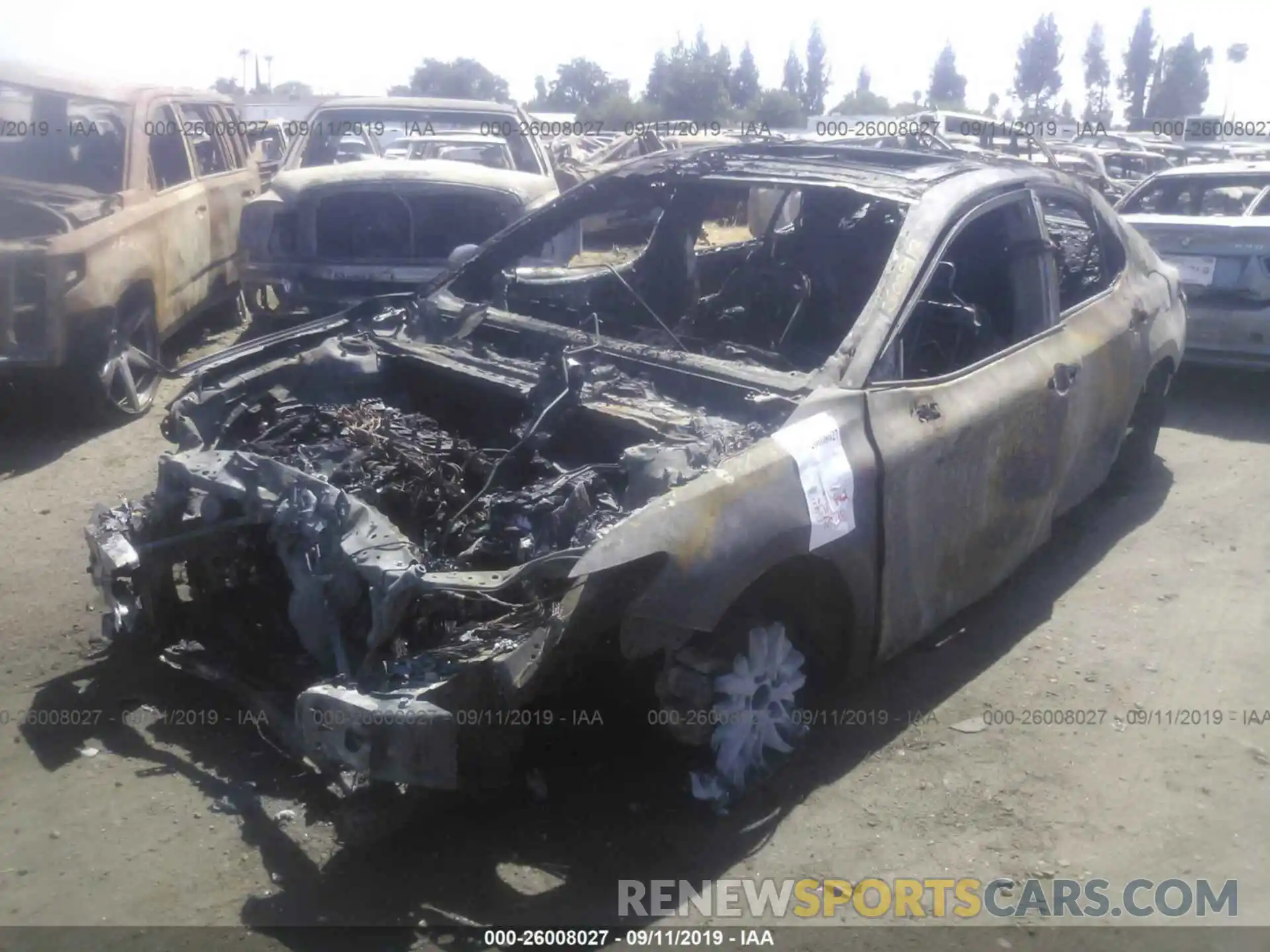 2 Photograph of a damaged car 4T1BZ1HK9KU025223 TOYOTA CAMRY 2019