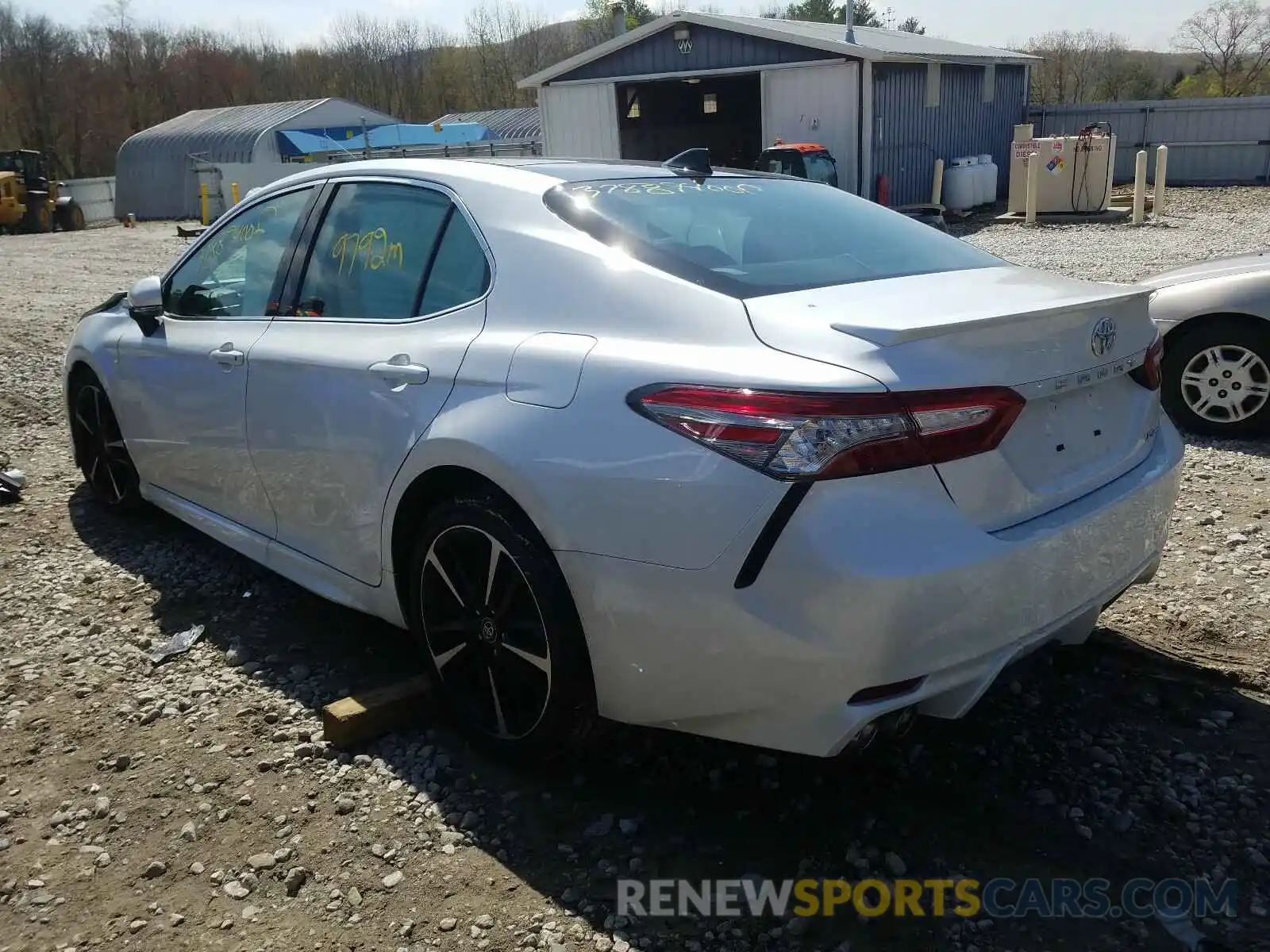 3 Photograph of a damaged car 4T1BZ1HK9KU026341 TOYOTA CAMRY 2019