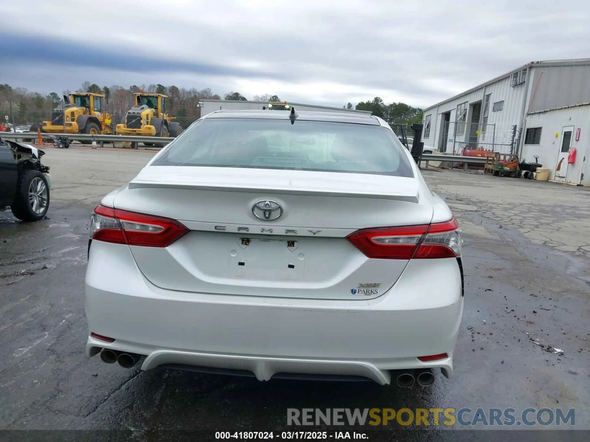 16 Photograph of a damaged car 4T1BZ1HK9KU026436 TOYOTA CAMRY 2019