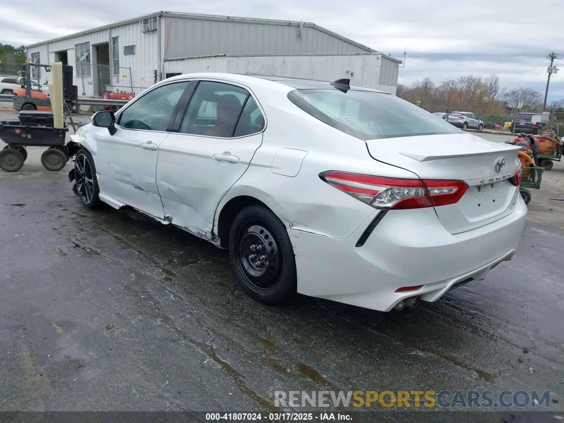3 Photograph of a damaged car 4T1BZ1HK9KU026436 TOYOTA CAMRY 2019