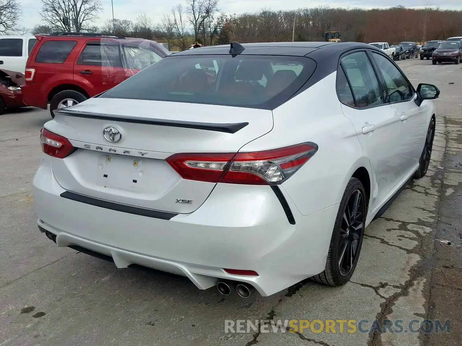 4 Photograph of a damaged car 4T1BZ1HK9KU027750 TOYOTA CAMRY 2019