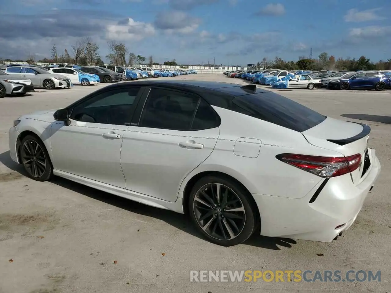 2 Photograph of a damaged car 4T1BZ1HK9KU030311 TOYOTA CAMRY 2019
