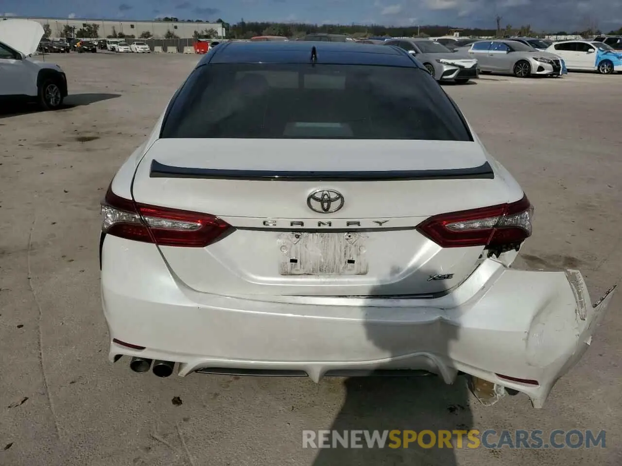 6 Photograph of a damaged car 4T1BZ1HK9KU030311 TOYOTA CAMRY 2019
