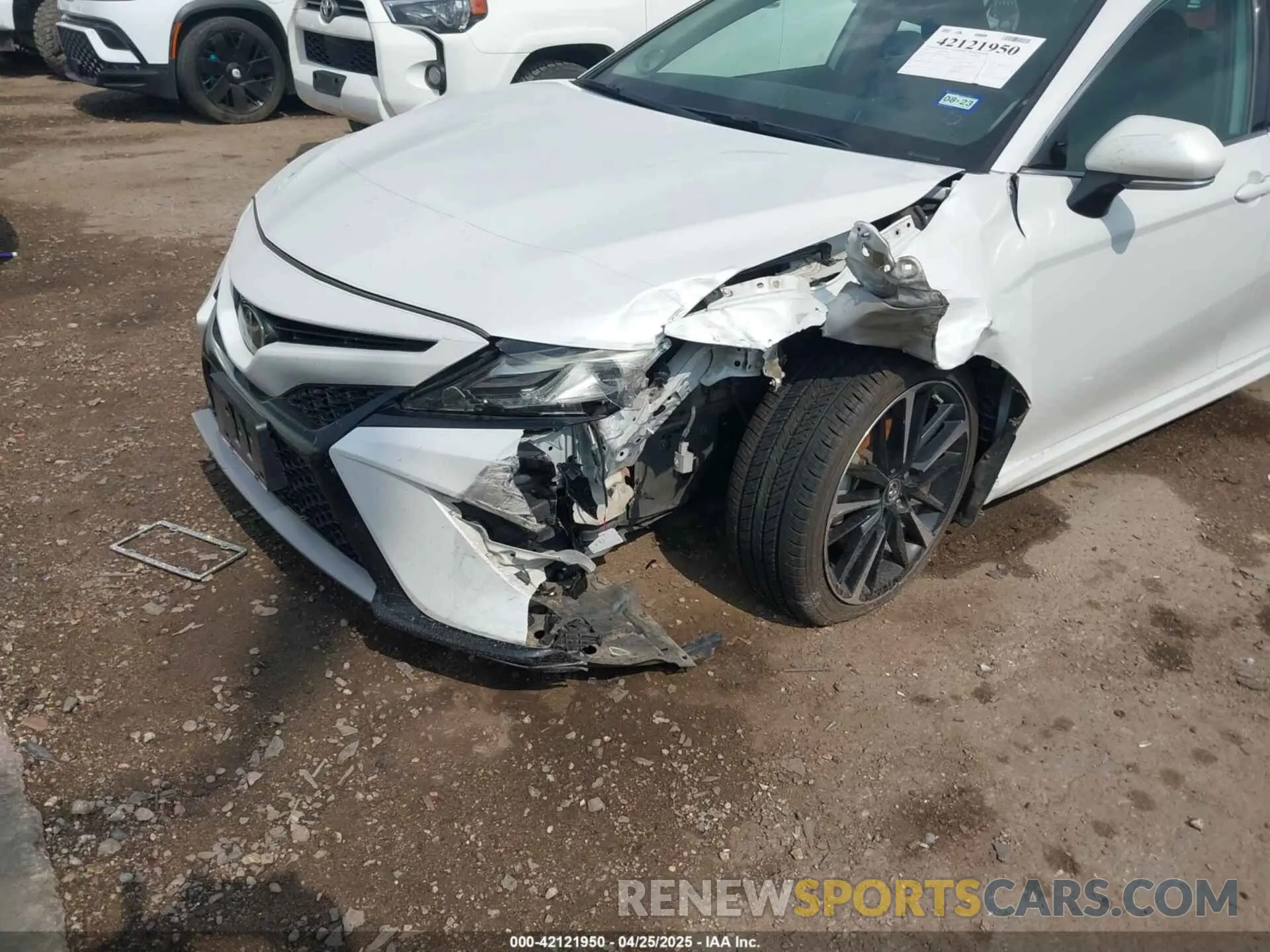6 Photograph of a damaged car 4T1BZ1HKXKU027627 TOYOTA CAMRY 2019