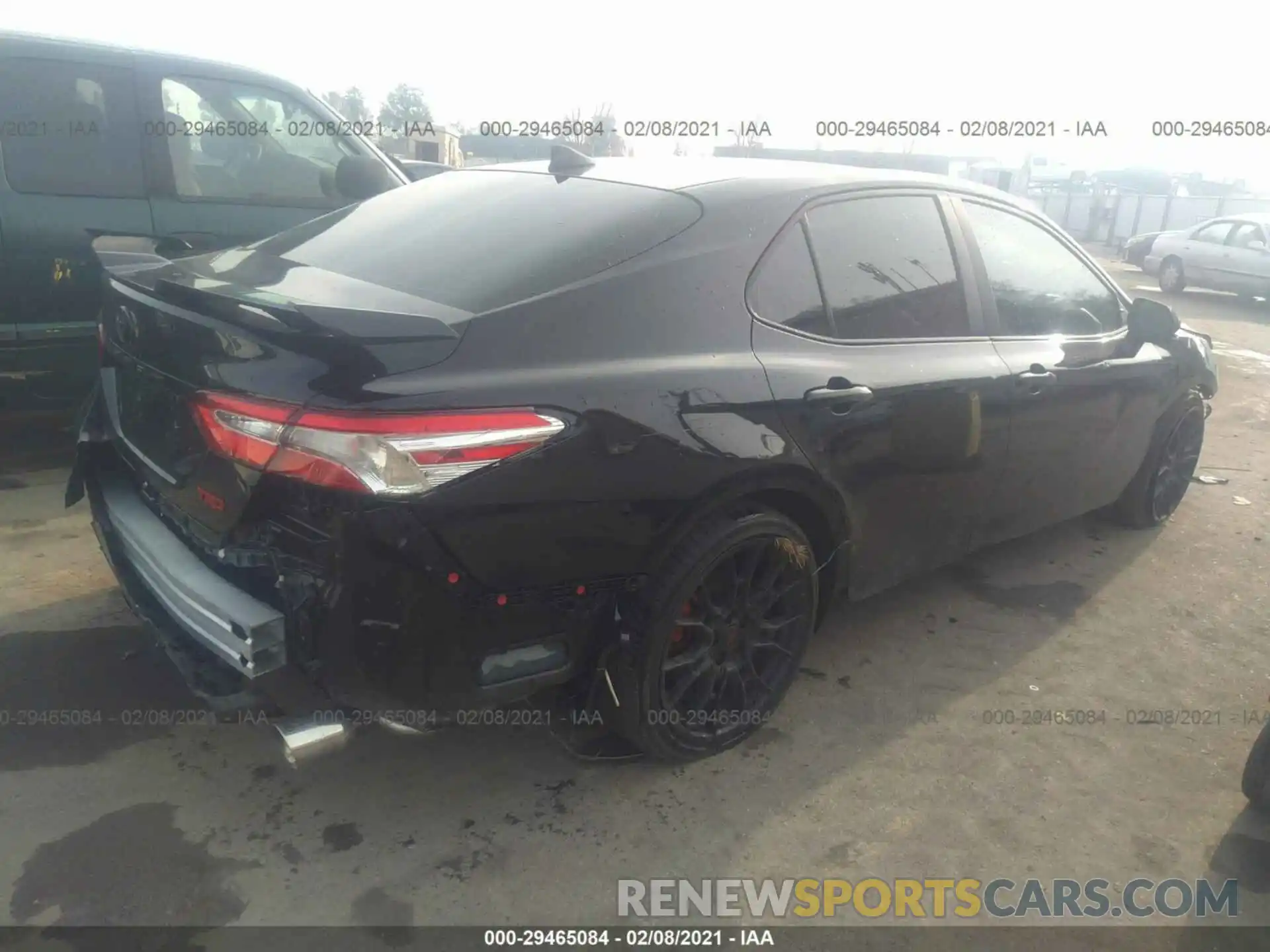 4 Photograph of a damaged car 04T1NZ1AK2LM04401 TOYOTA CAMRY 2020