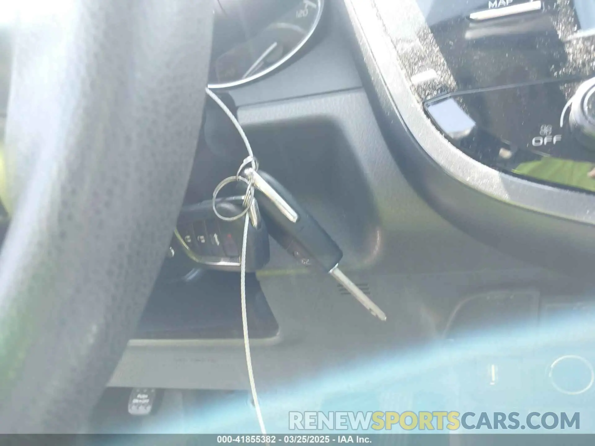 11 Photograph of a damaged car 4T1A11AK4LU868616 TOYOTA CAMRY 2020
