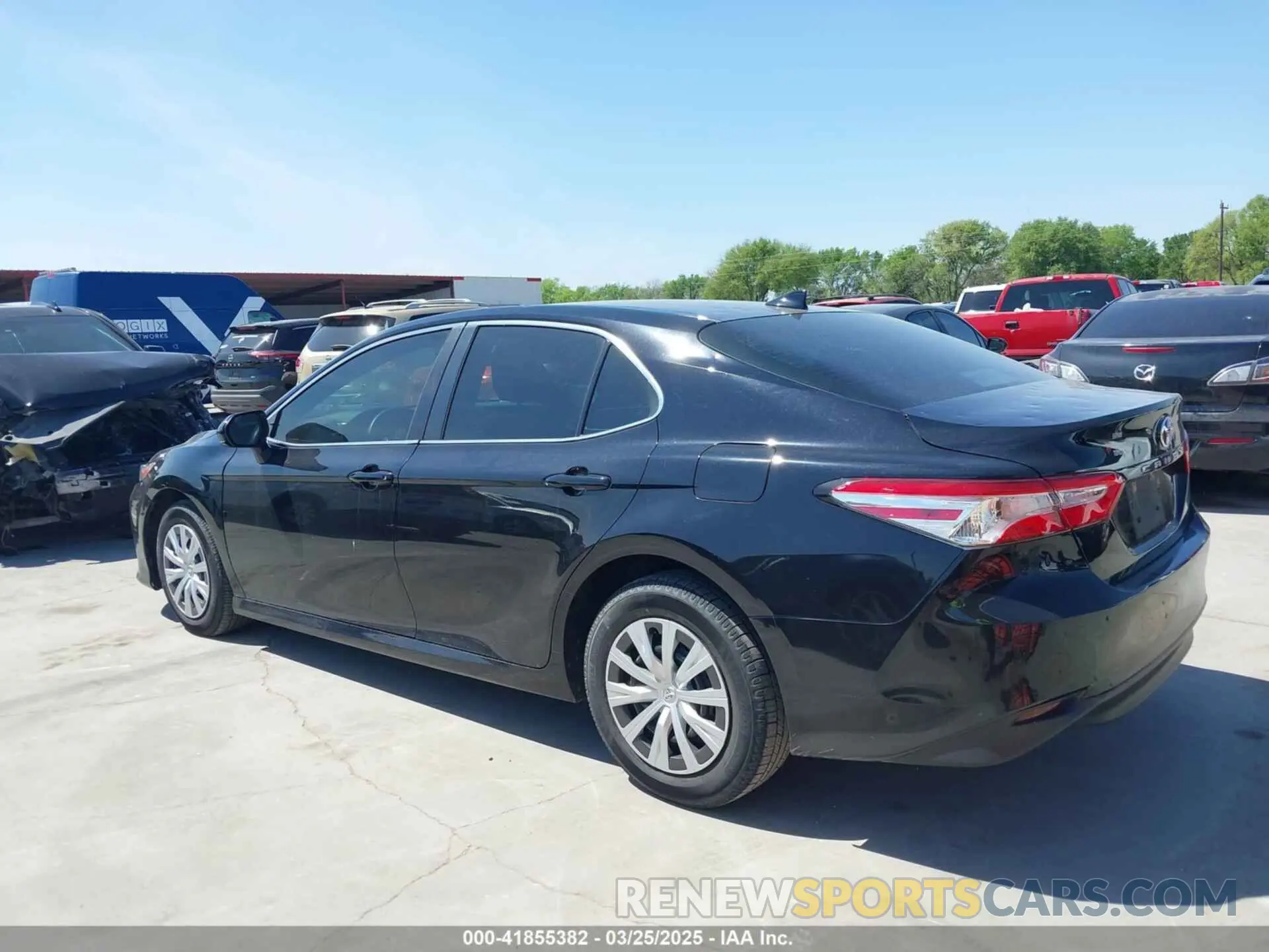 14 Photograph of a damaged car 4T1A11AK4LU868616 TOYOTA CAMRY 2020