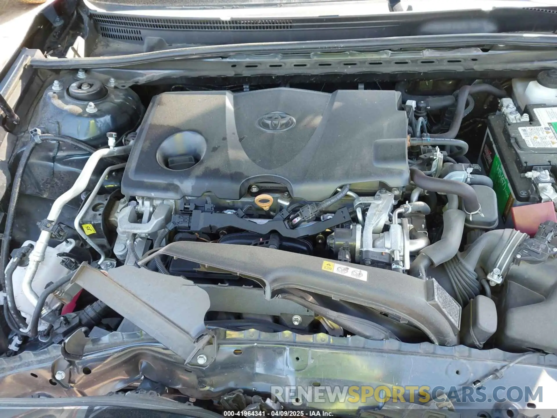 10 Photograph of a damaged car 4T1A11AK4LU951771 TOYOTA CAMRY 2020
