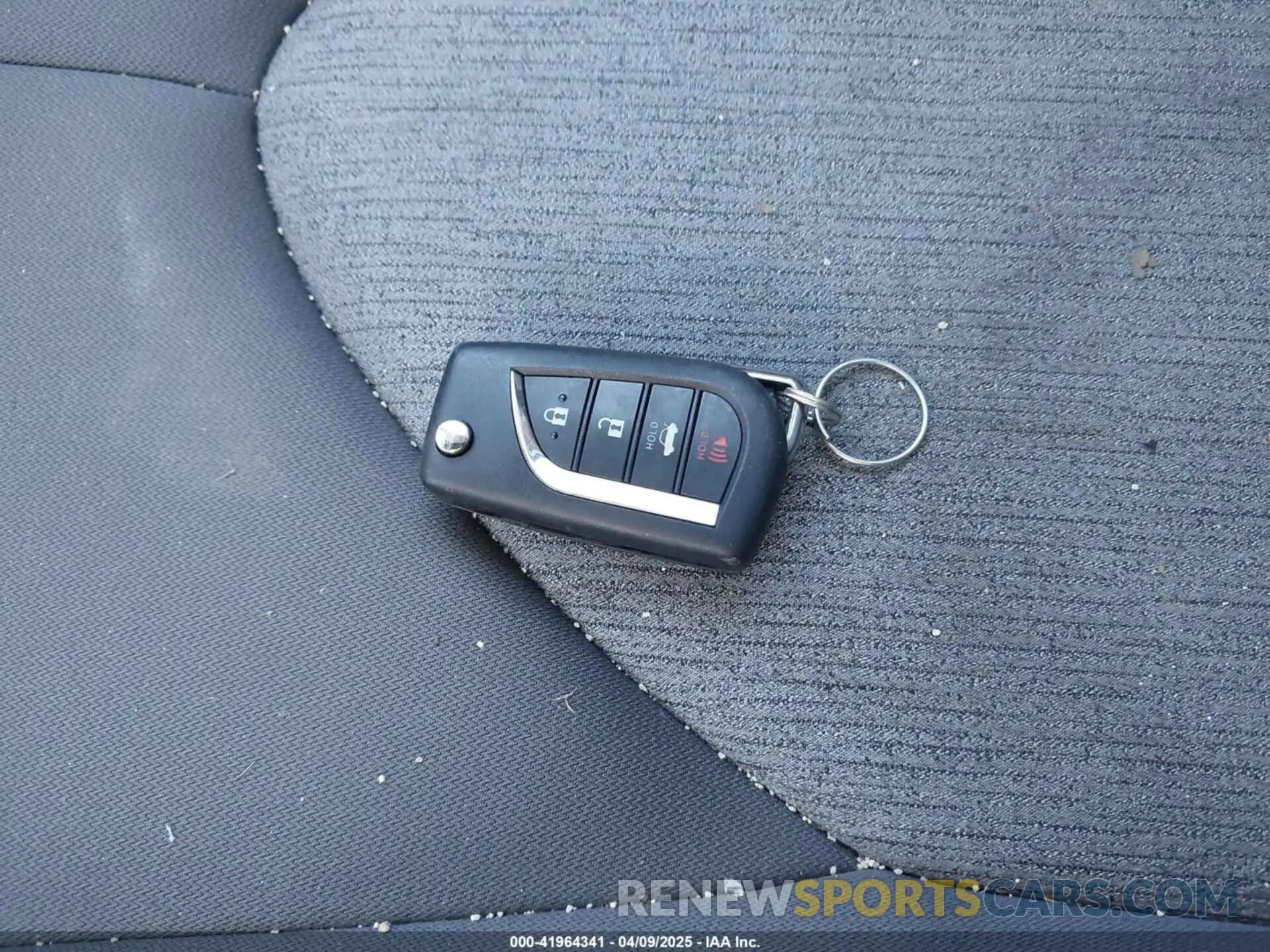 11 Photograph of a damaged car 4T1A11AK4LU951771 TOYOTA CAMRY 2020