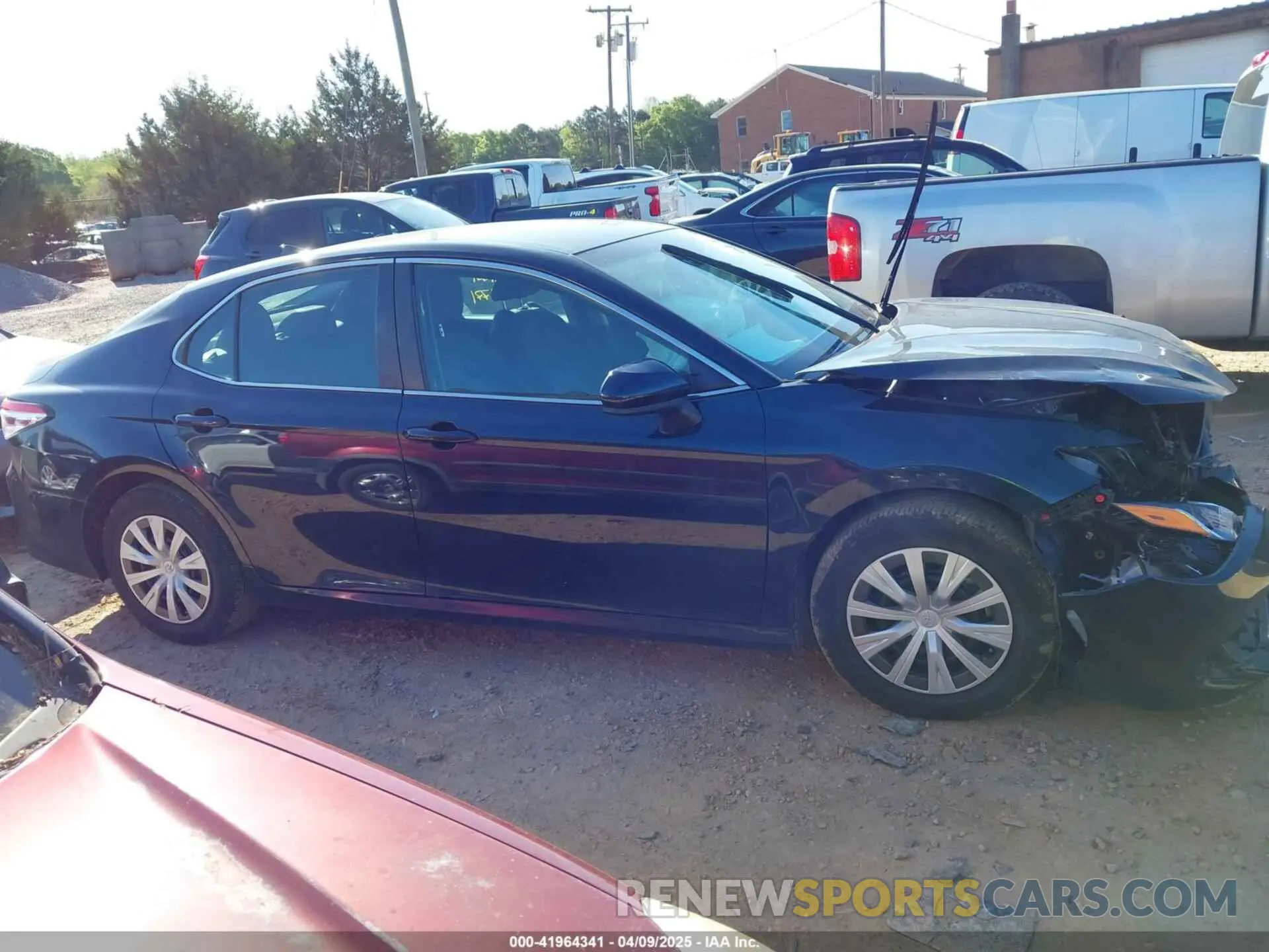 13 Photograph of a damaged car 4T1A11AK4LU951771 TOYOTA CAMRY 2020