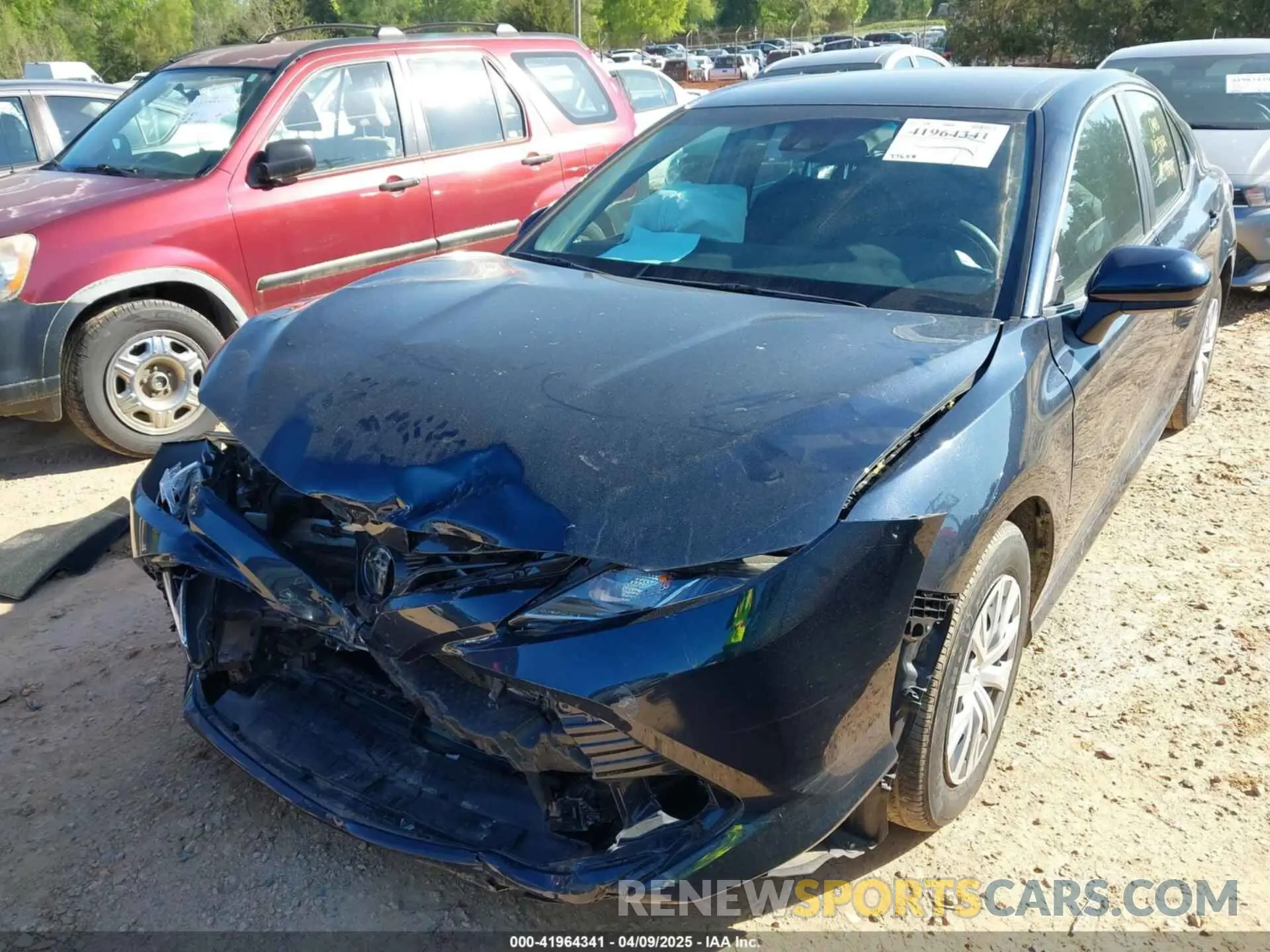 6 Photograph of a damaged car 4T1A11AK4LU951771 TOYOTA CAMRY 2020